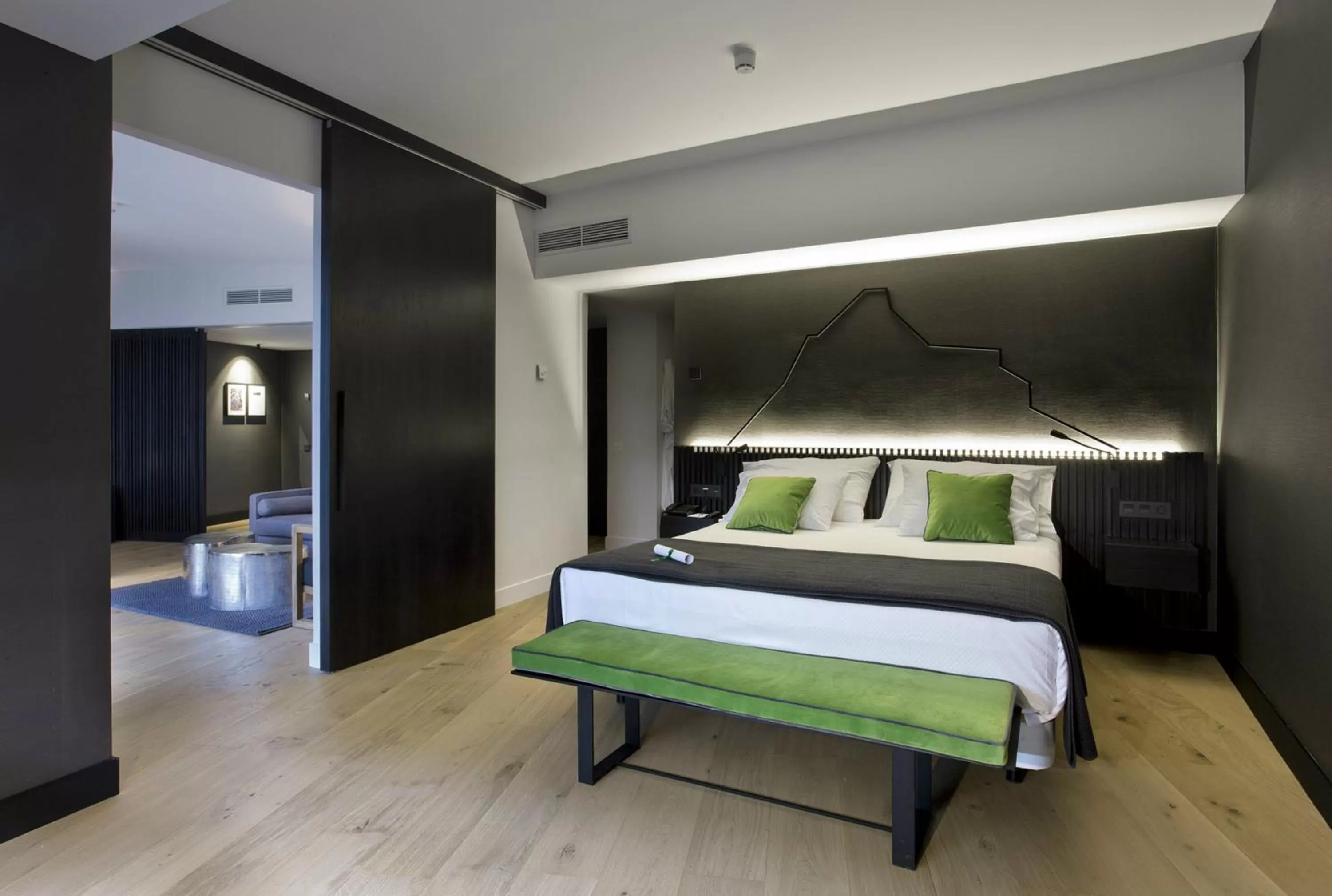 Bedroom, Bed in Hotel Tres Reyes Pamplona