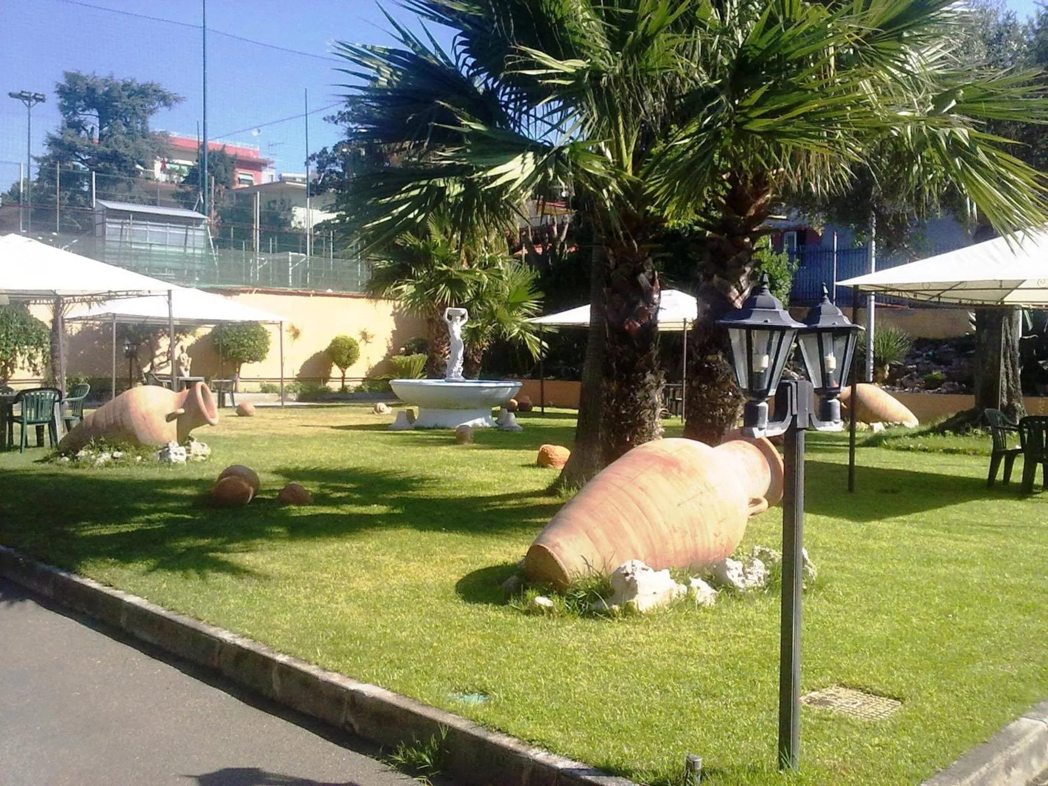 Garden in Green Park Hotel