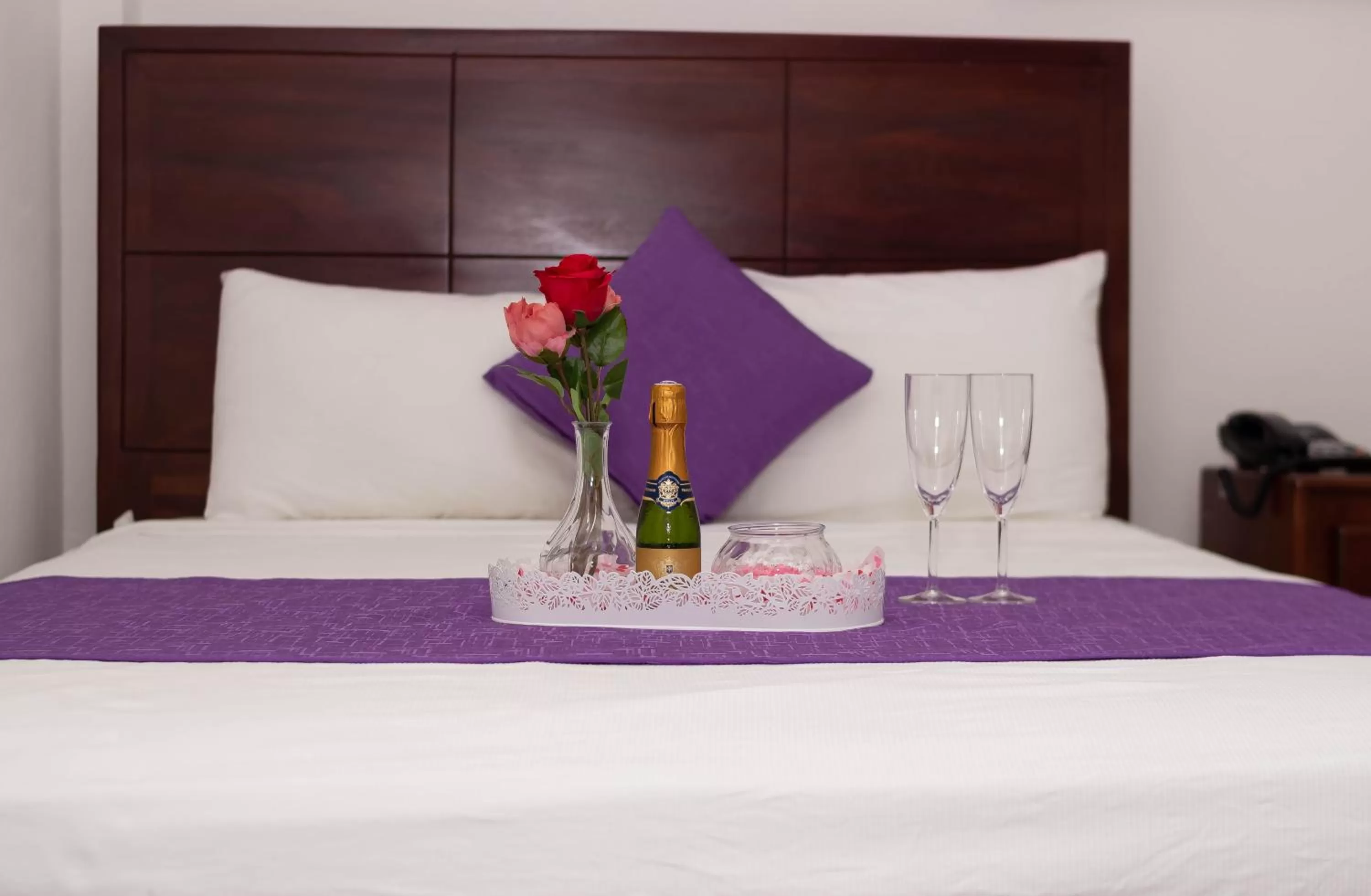 Decorative detail, Bed in Cataleya Hotel