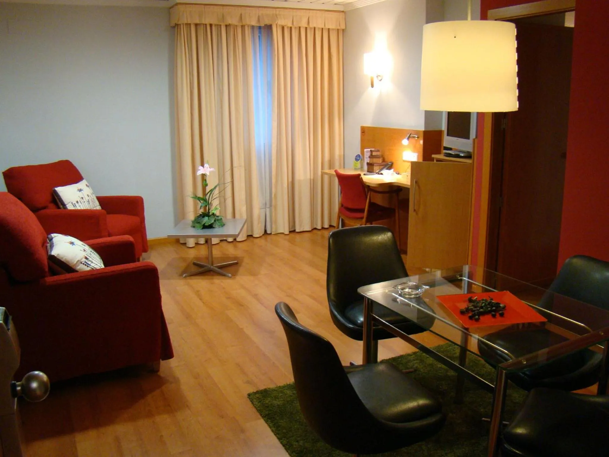 Seating area in Hotel Reconquista