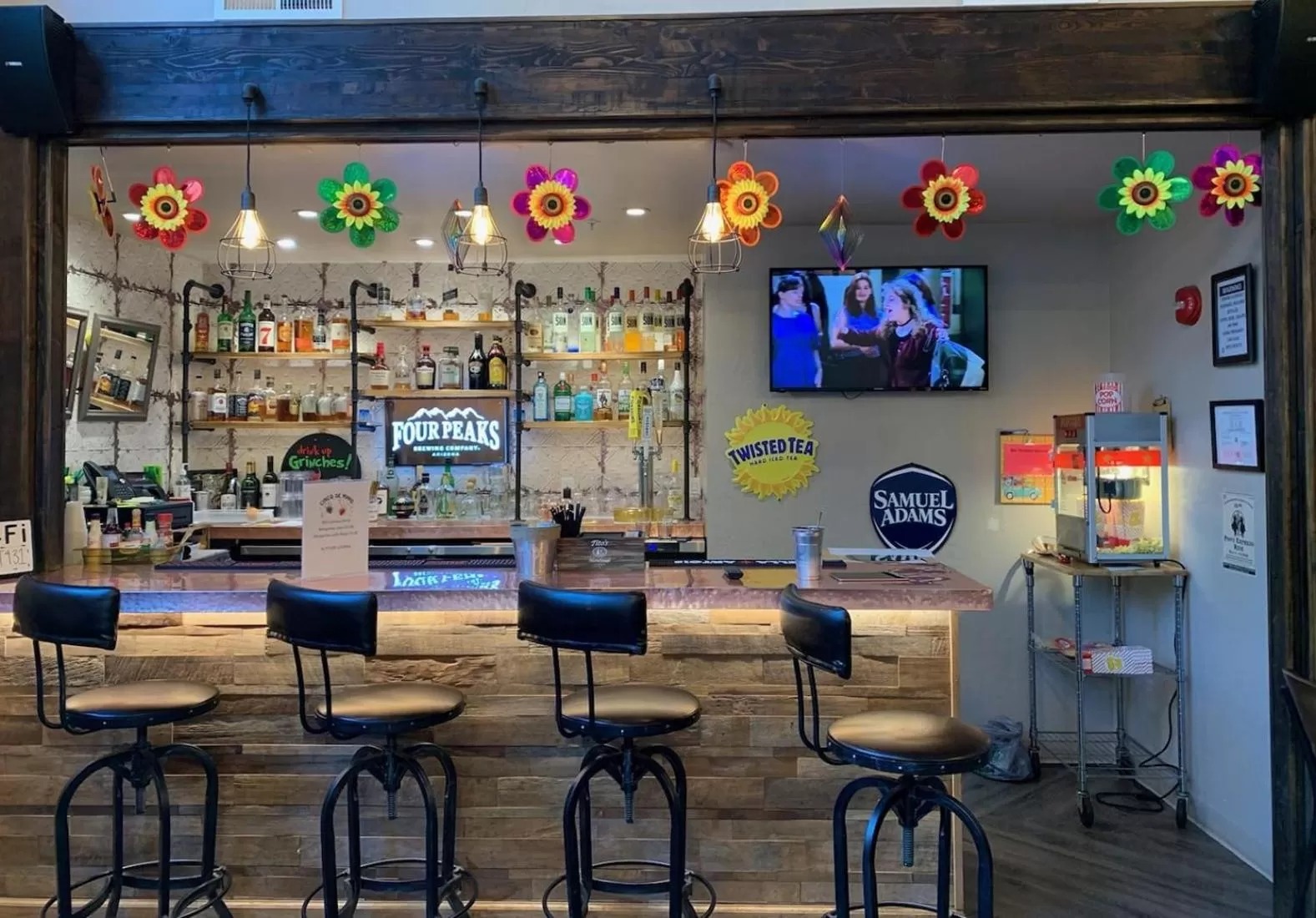 Lounge or bar in GreenTree Inn & Suites Pinetop