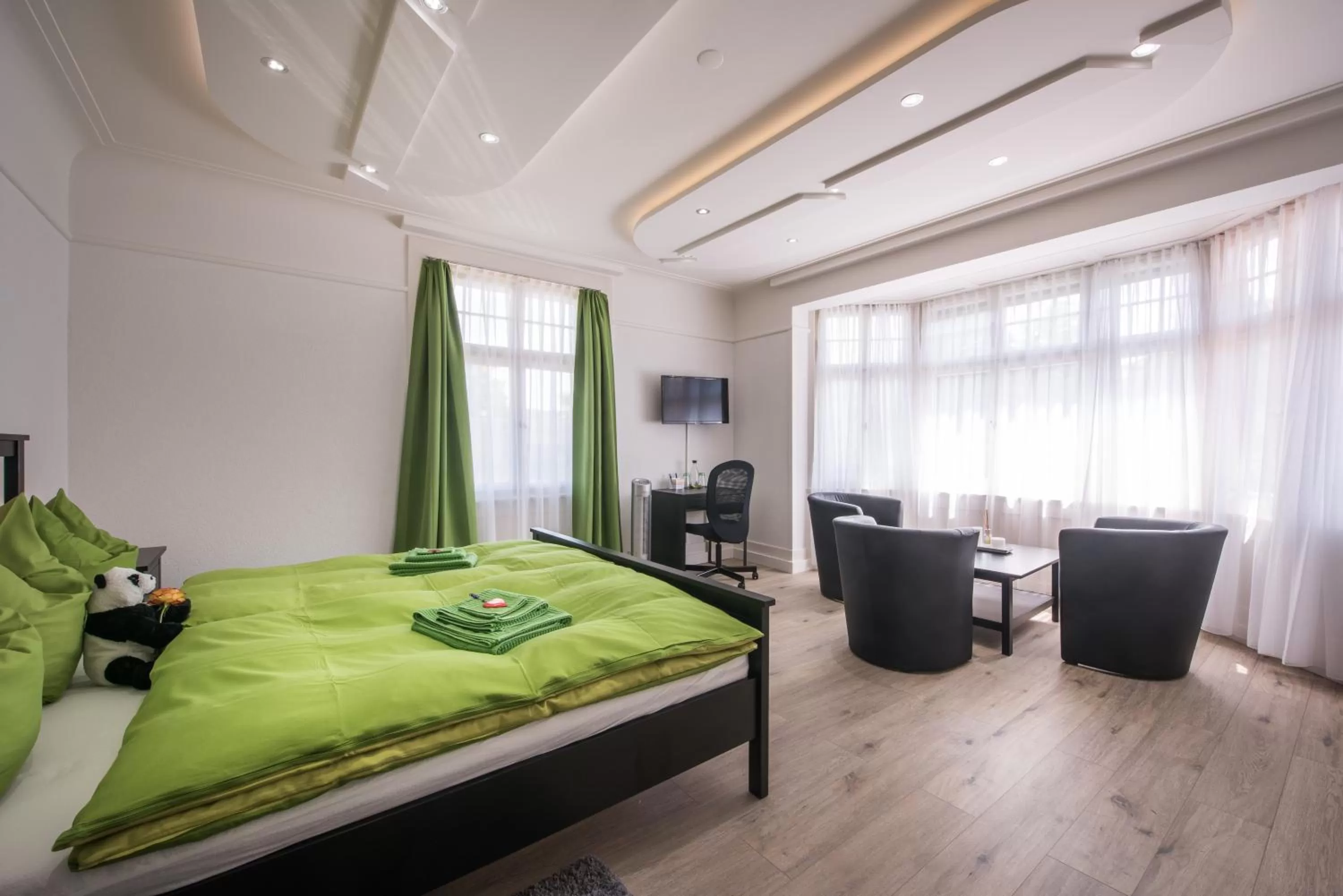 Photo of the whole room, Bed in Max Aviation Villa & Apartments