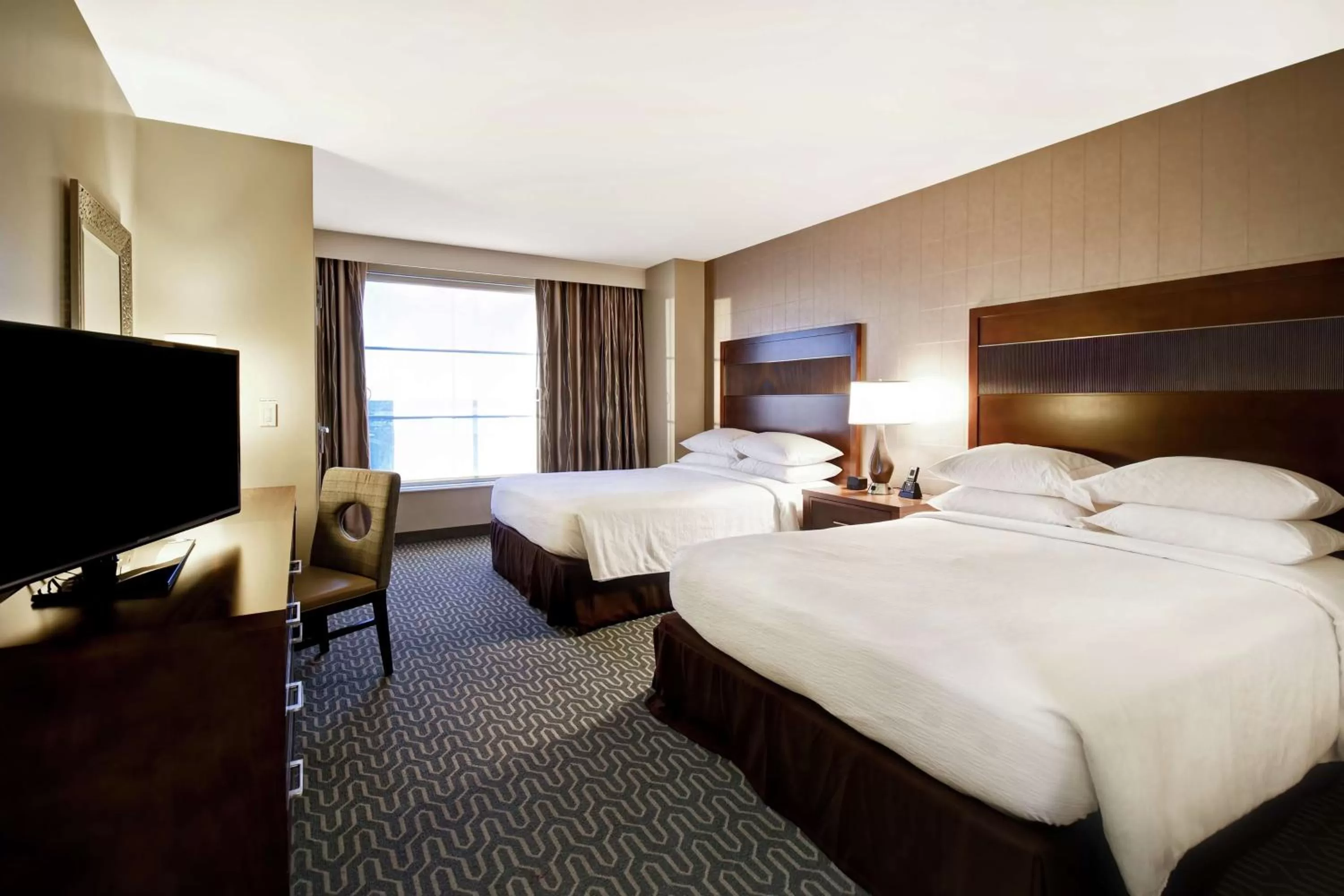 Queen Suite - Hearing Accessibility/Non-Smoking in Embassy Suites Springfield