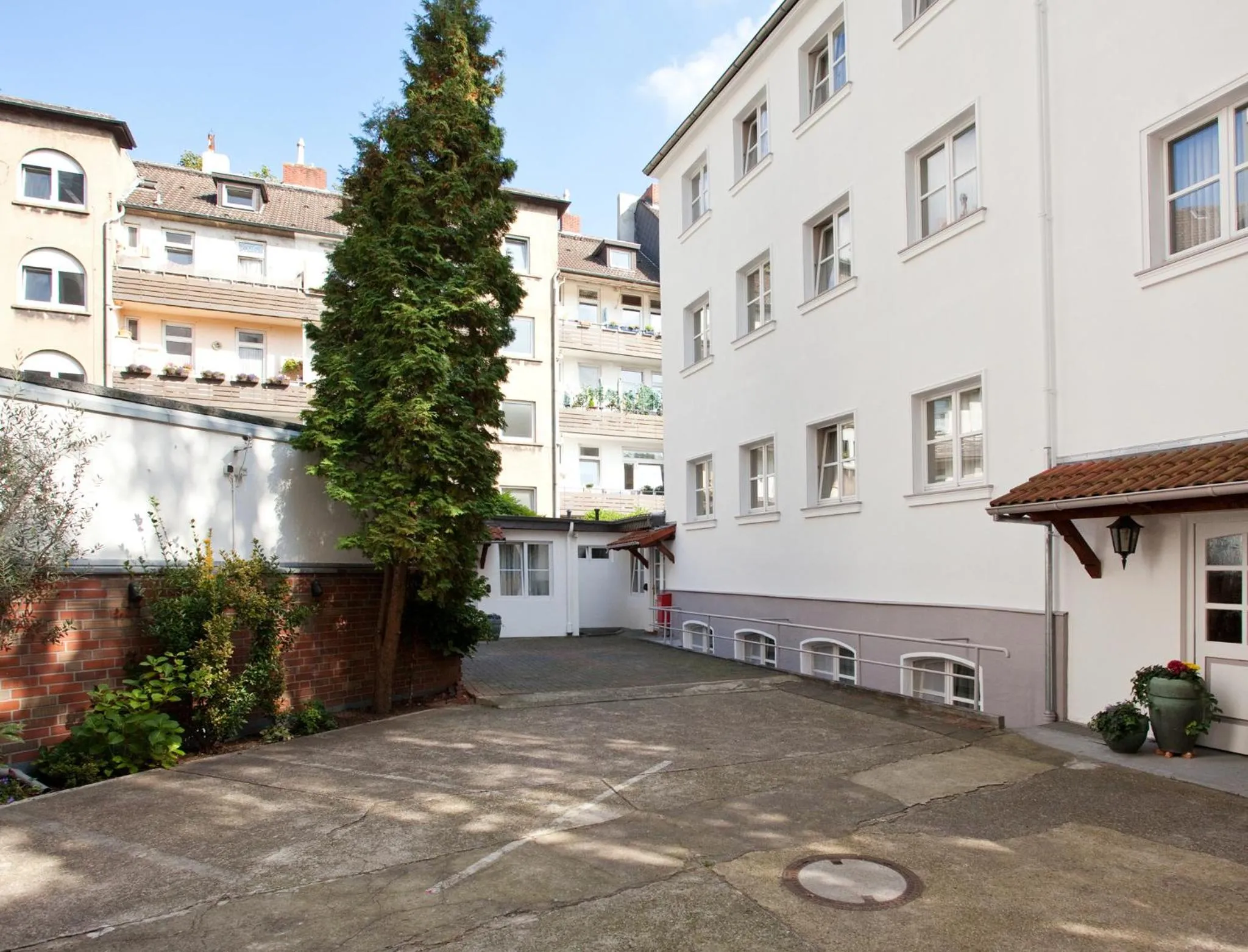 Property building in Gildors Hotel Atmosphère