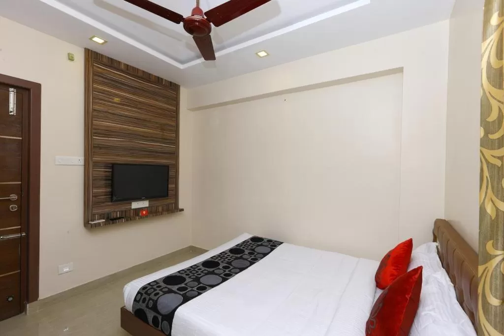 Bed in Sri Kamadhenu Residency