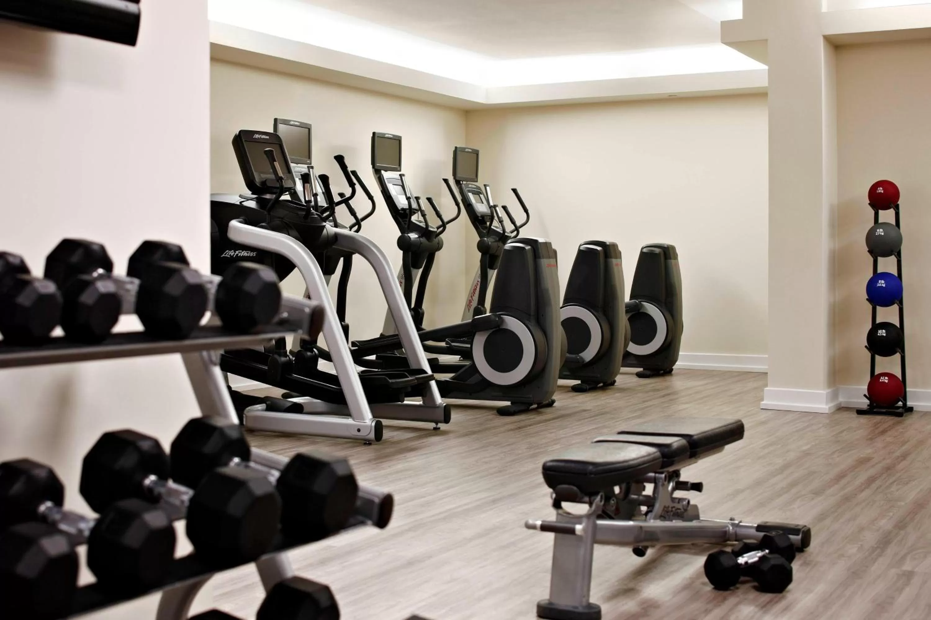 Fitness centre/facilities in Grand Cayman Marriott Resort