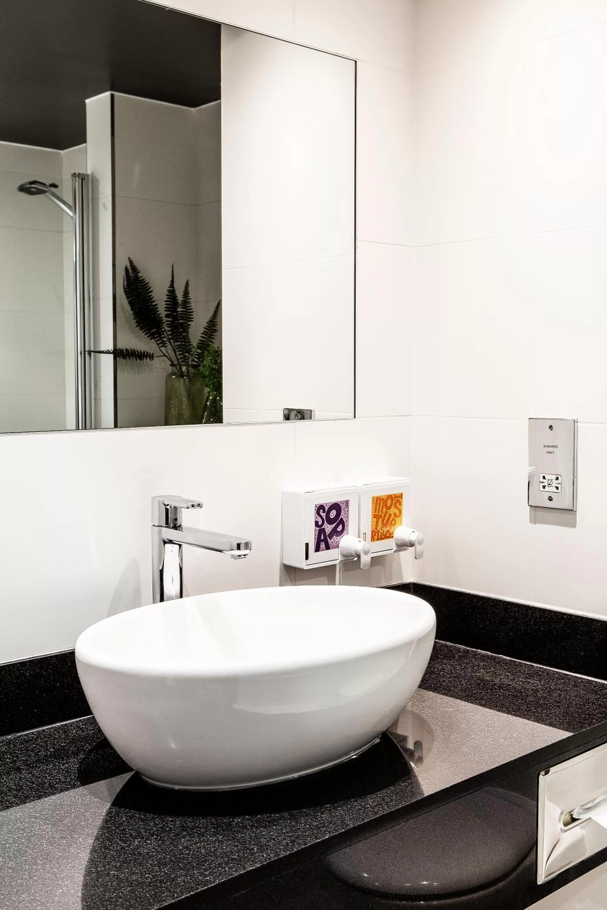 Bathroom in Waterfront Southport Hotel