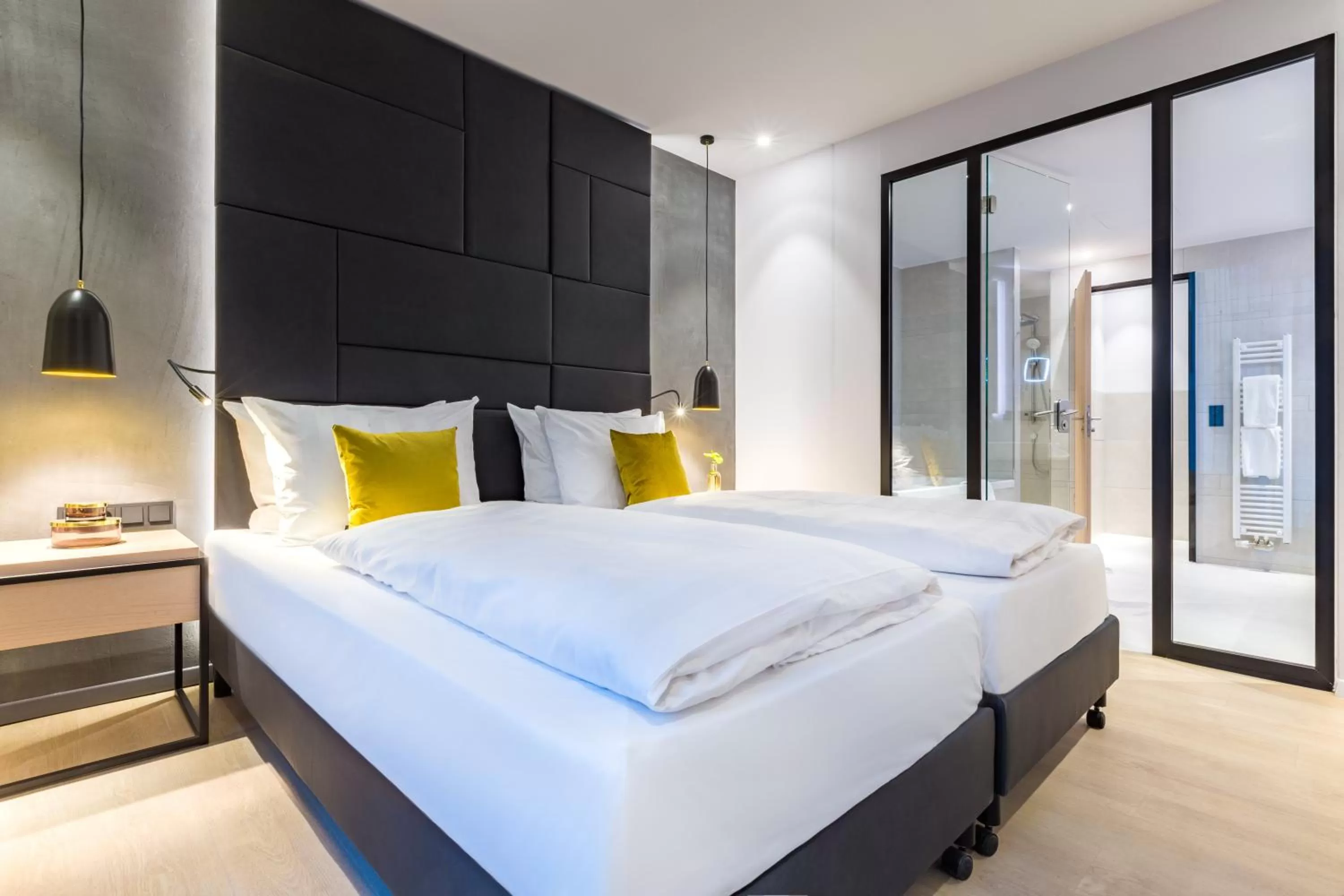 Bedroom, Bed in Radisson Blu Hotel, Mannheim