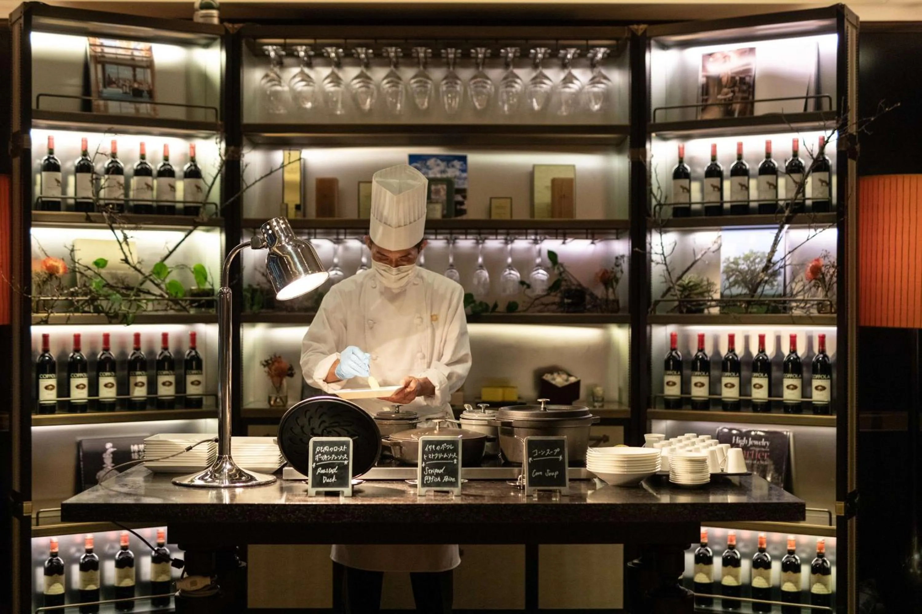 Photo of the whole room in Shangri-La Tokyo