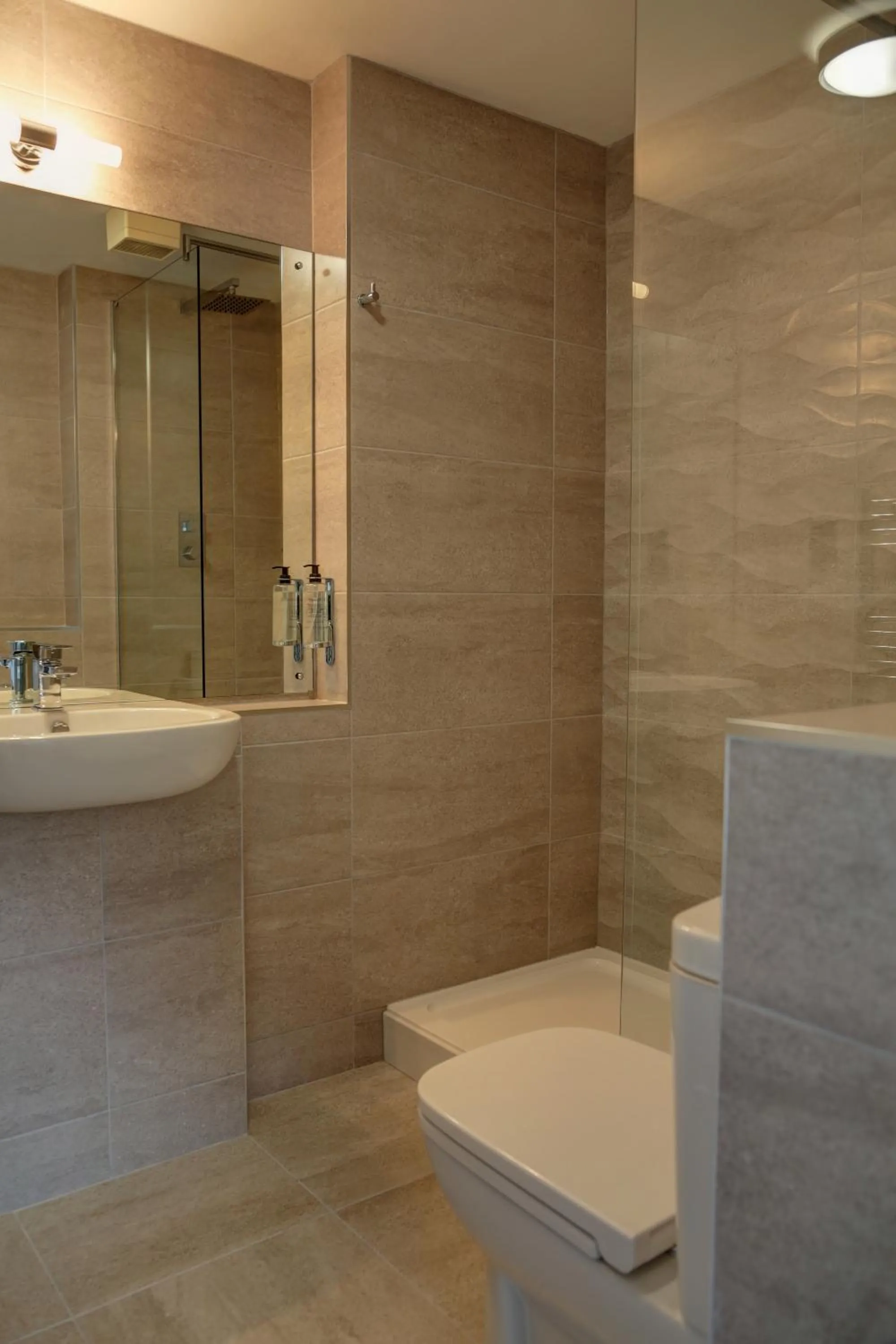 Bathroom in Best Western New Kent Hotel