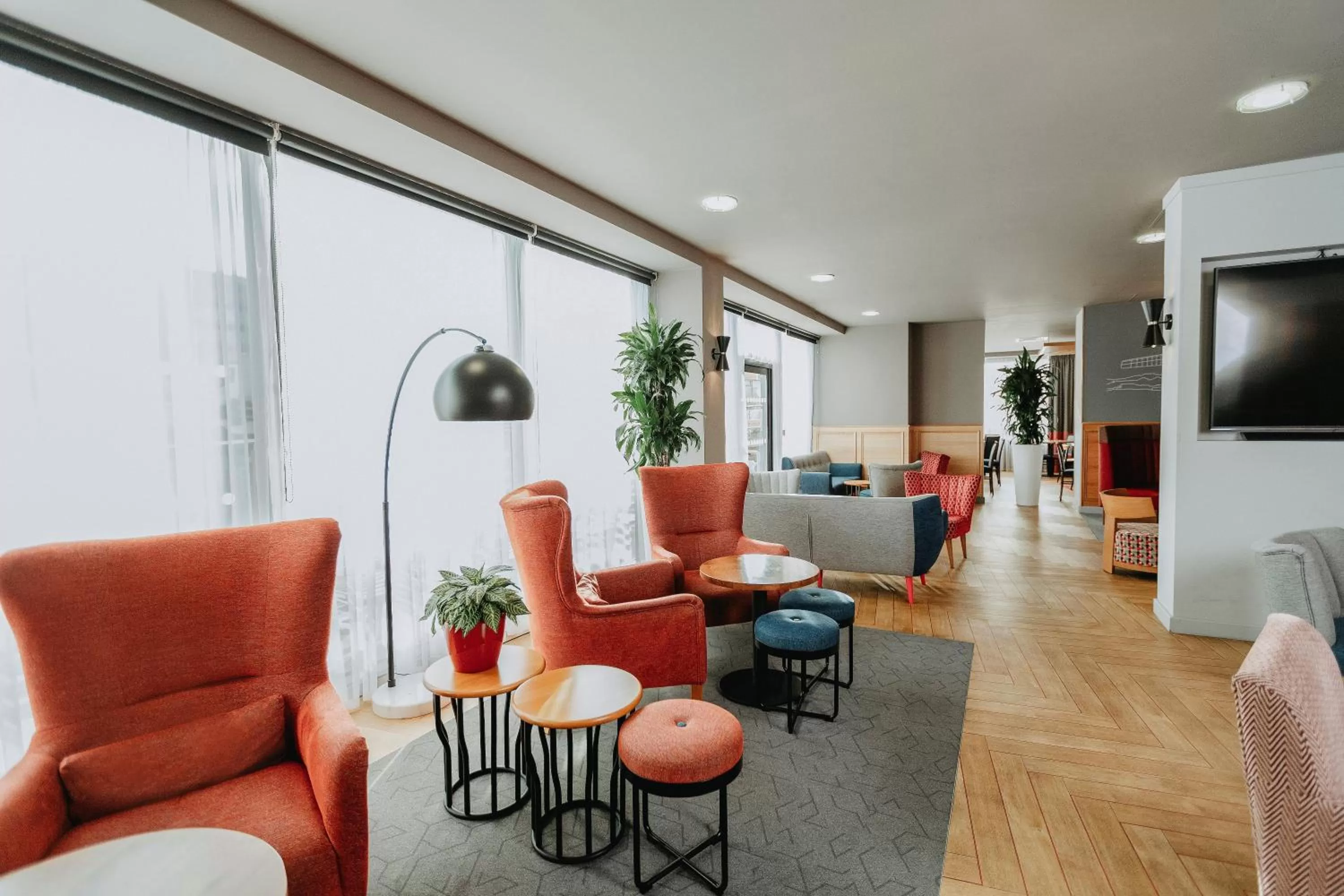 Lounge or bar in Ramada Encore Newcastle-Gateshead