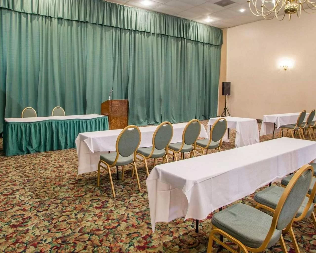 Meeting/conference room in Parkview Inn and Conference Center