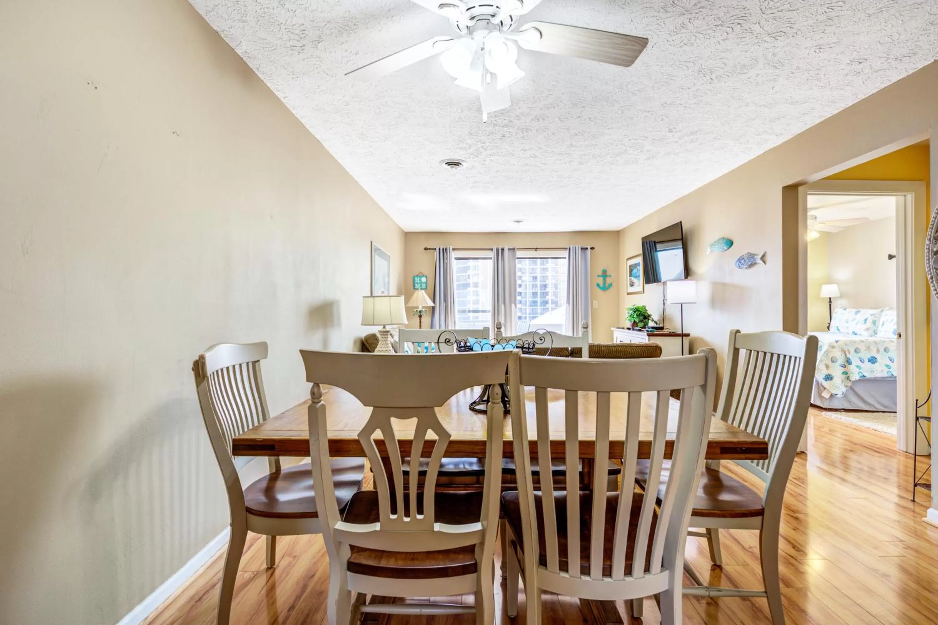 Dining Area in Shipwatch Pointe I - F316