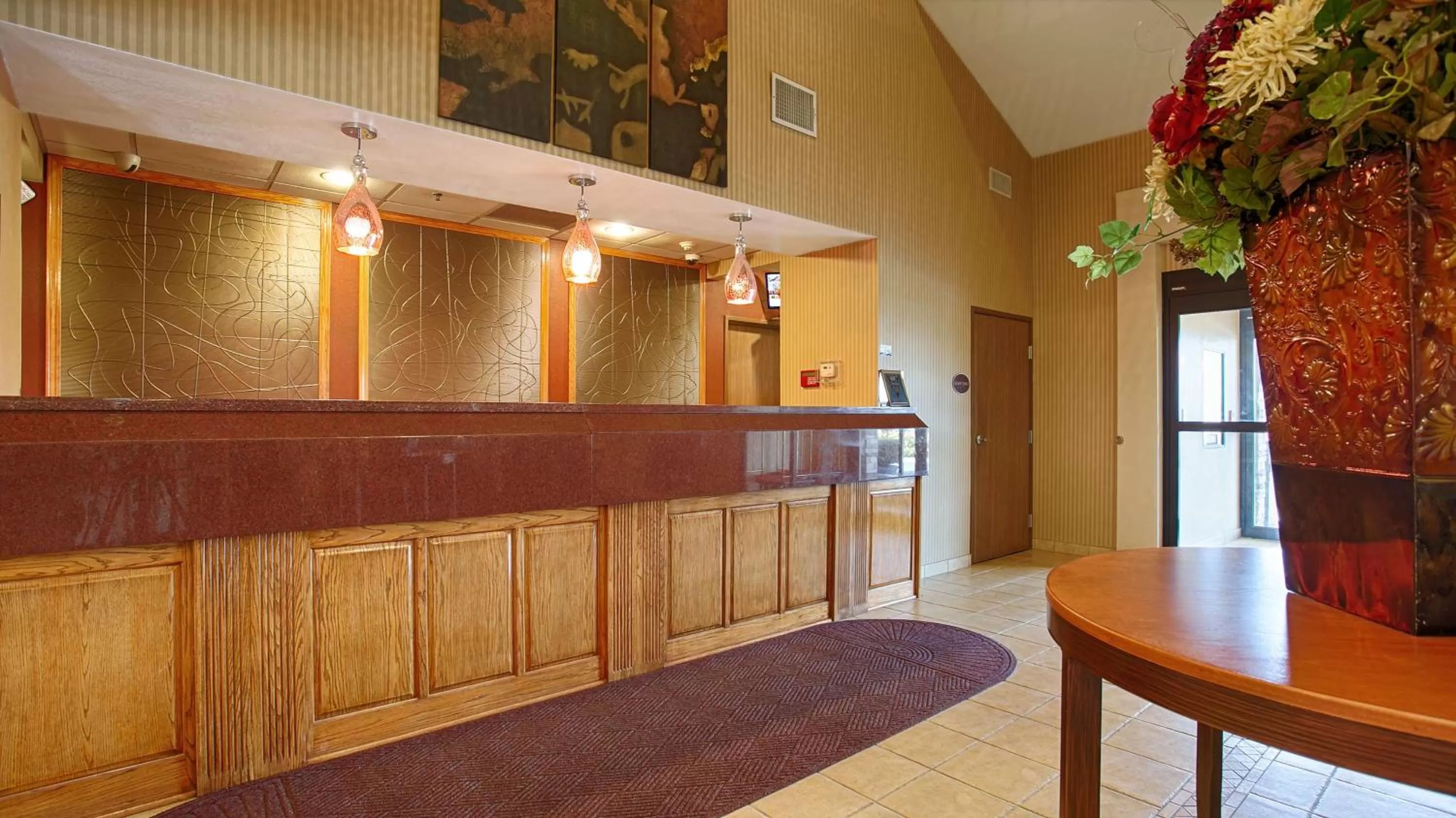 Lobby or reception in Best Western Plus Tulsa Woodland Hills Hotel and Suites