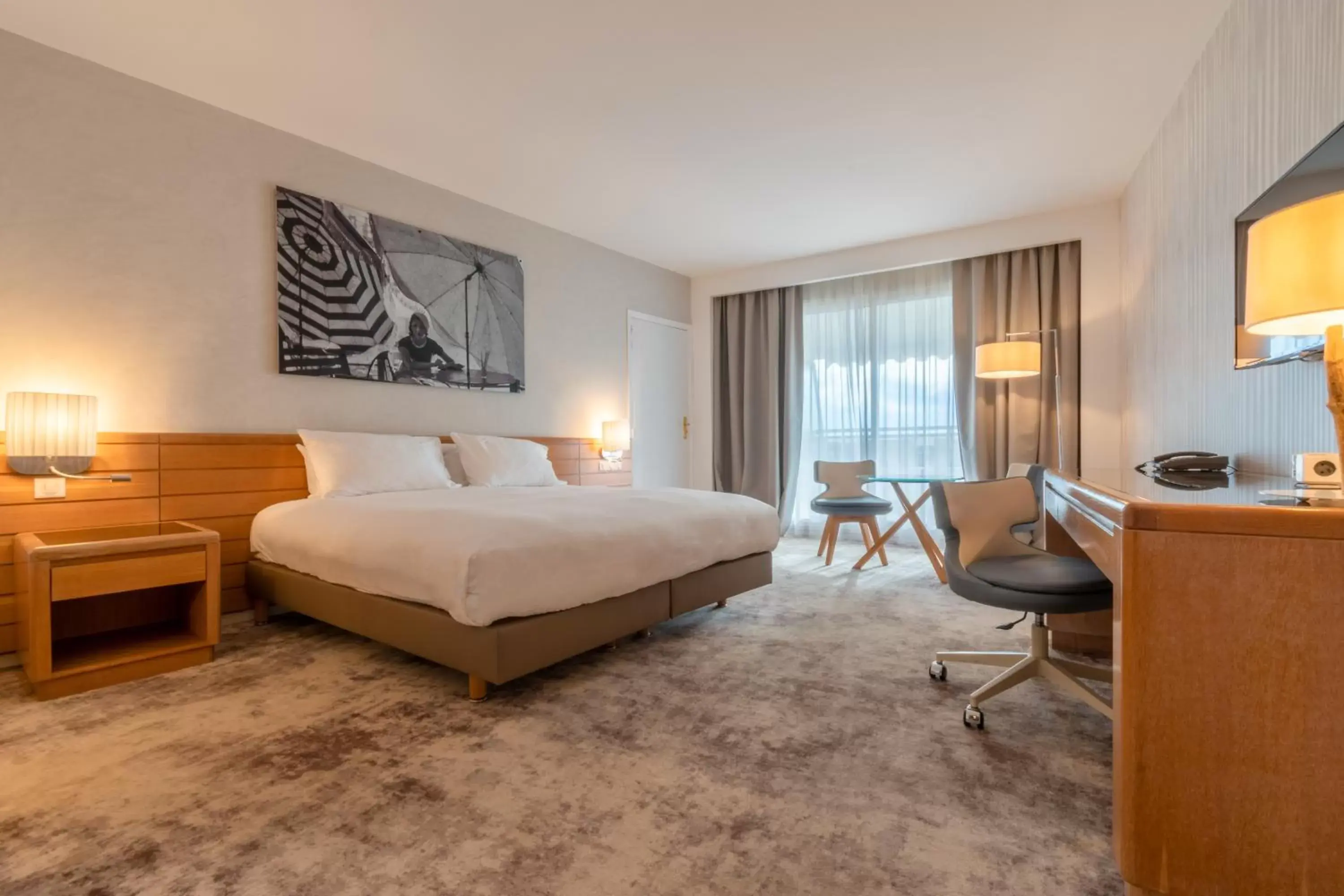 King Suite with Balcony and Sea View in Holiday Inn Nice - Port St Laurent by IHG King Suite with Balcony and Sea View in Holiday Inn Nice - Port St Laurent by IHG