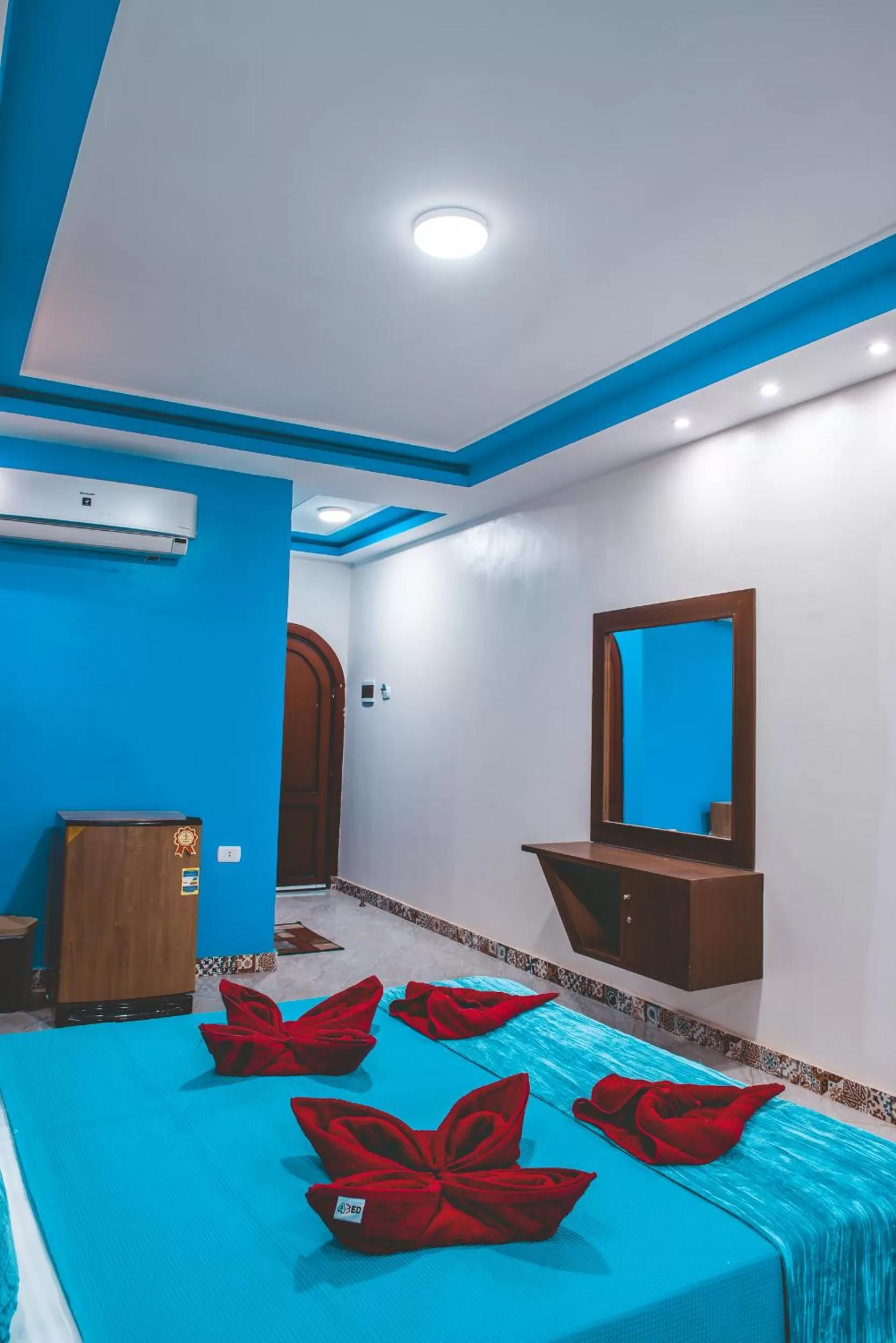 Photo of the whole room, Bed in Seaview Panorama Boatel