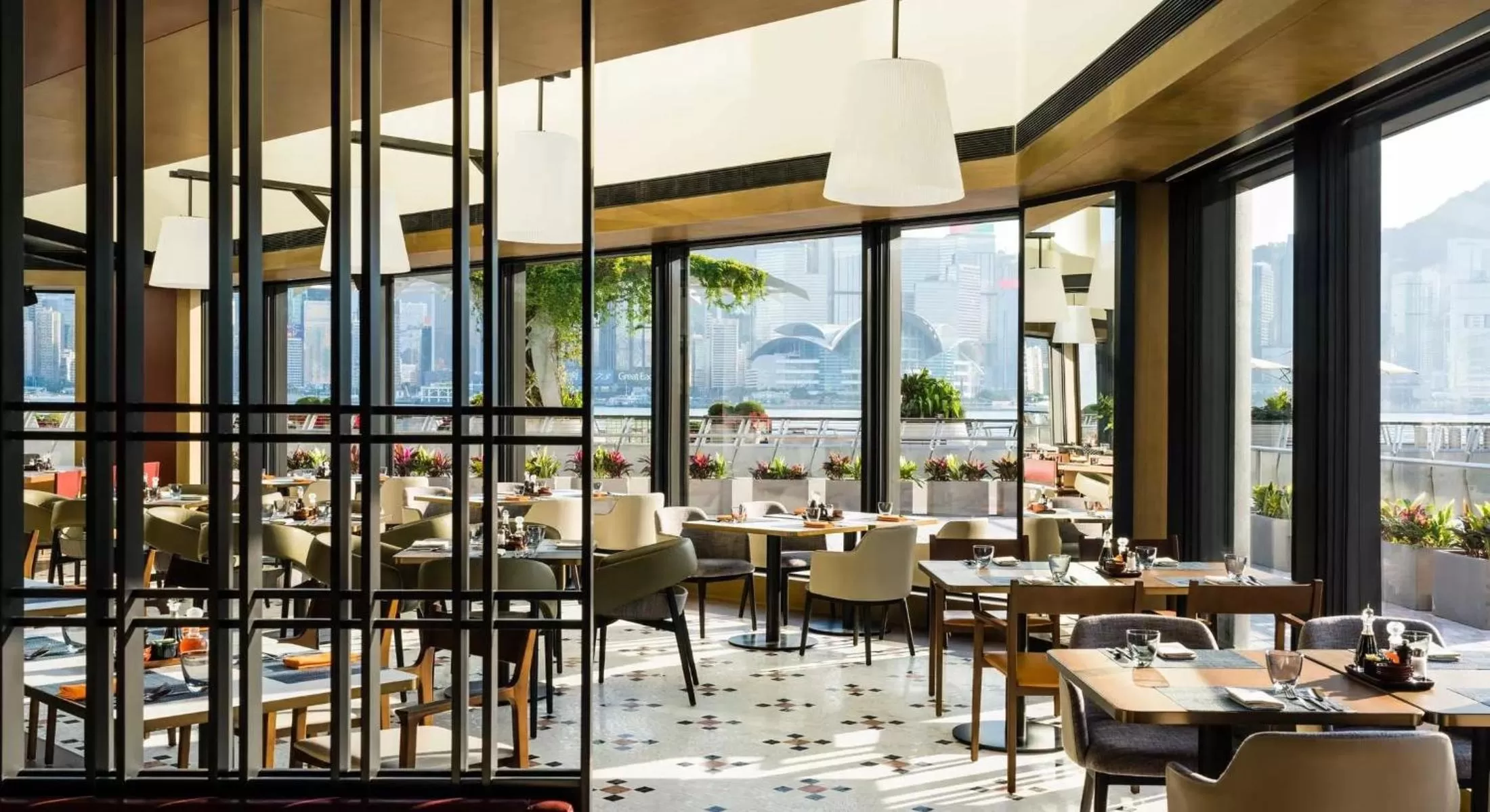 Restaurant/places to eat in Regent Hong Kong
