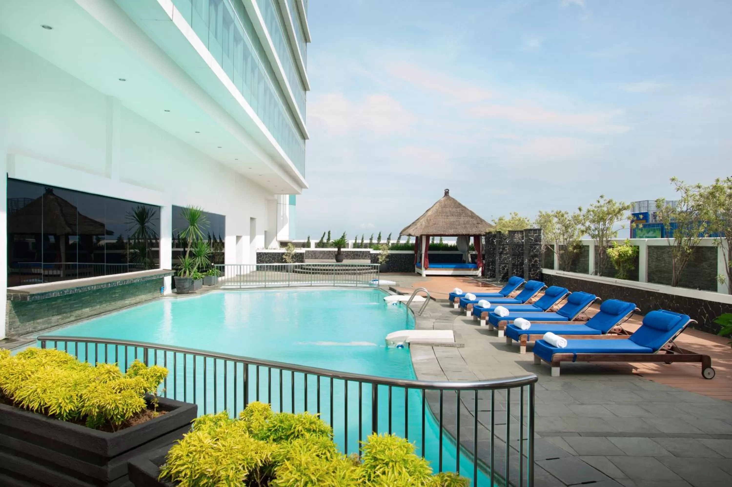 Swimming pool in Novotel Jakarta Gajah Mada