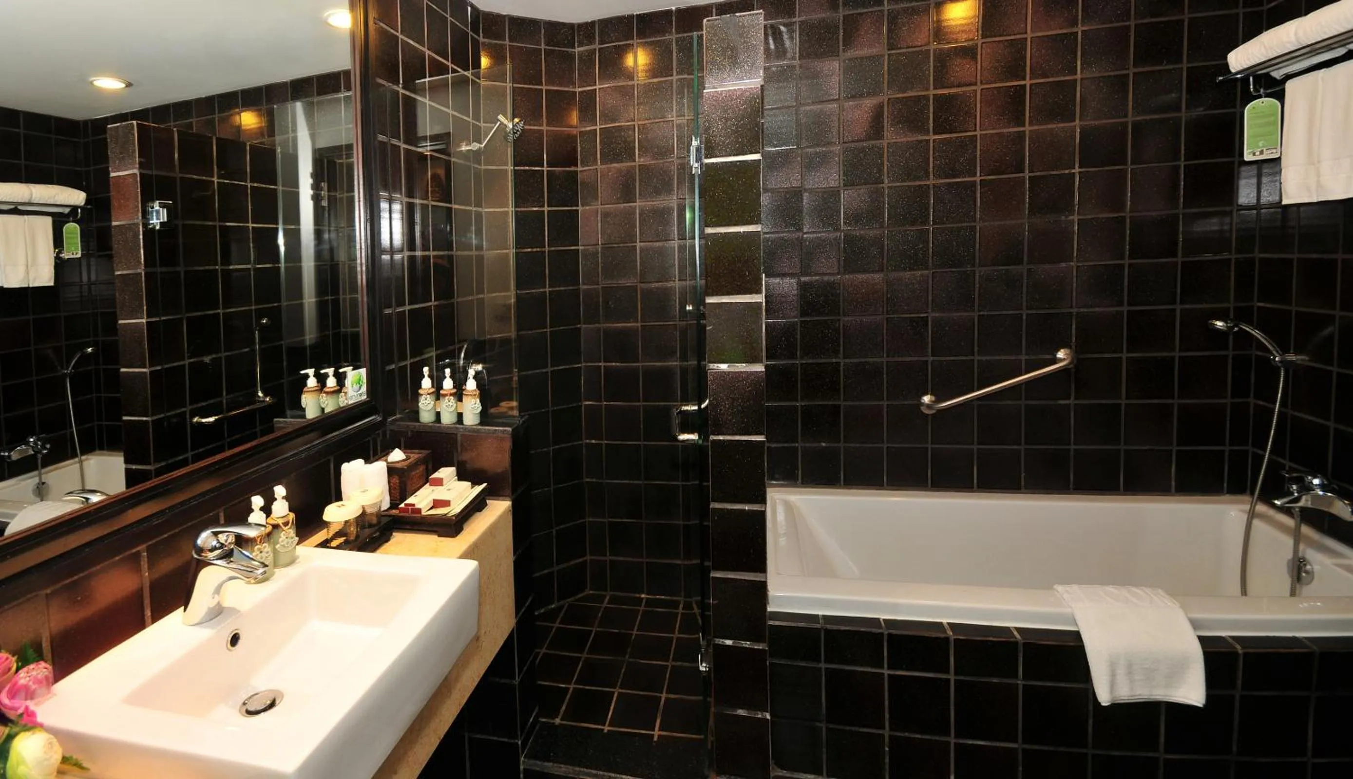 Hot Tub in Tara Angkor Hotel