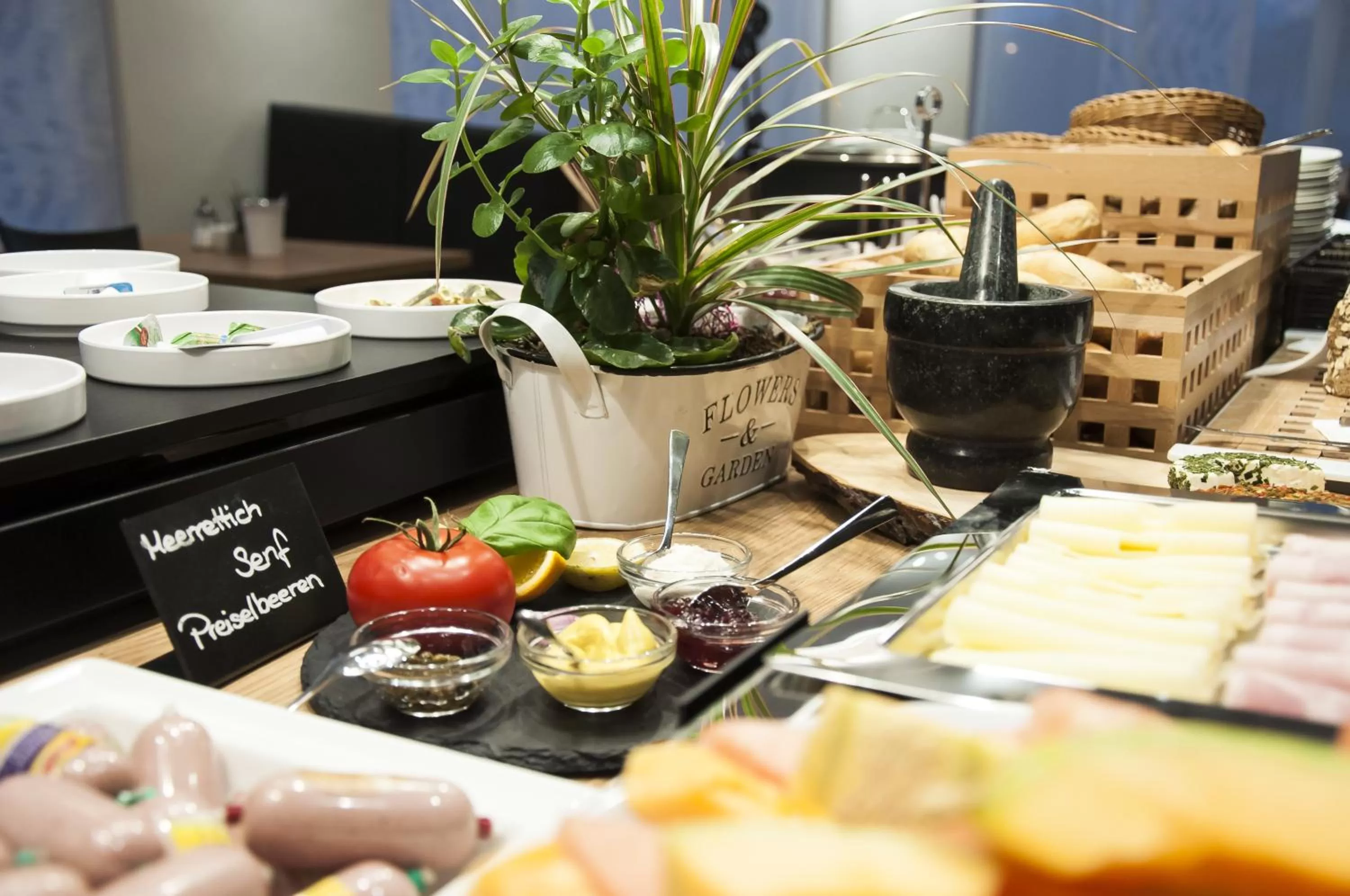 Restaurant/places to eat in Amaro Hotel