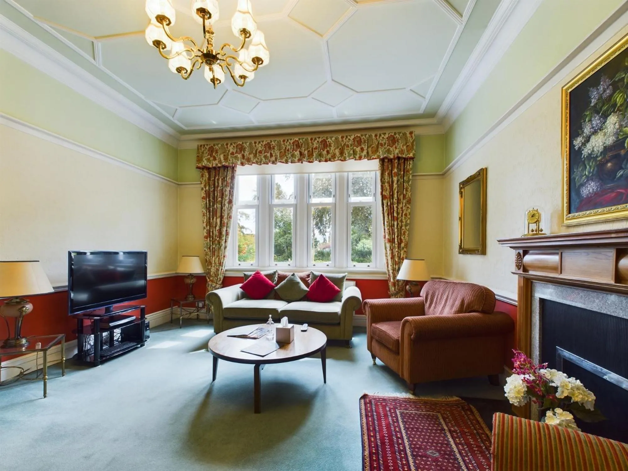 Communal lounge/ TV room in Beech House Hotel