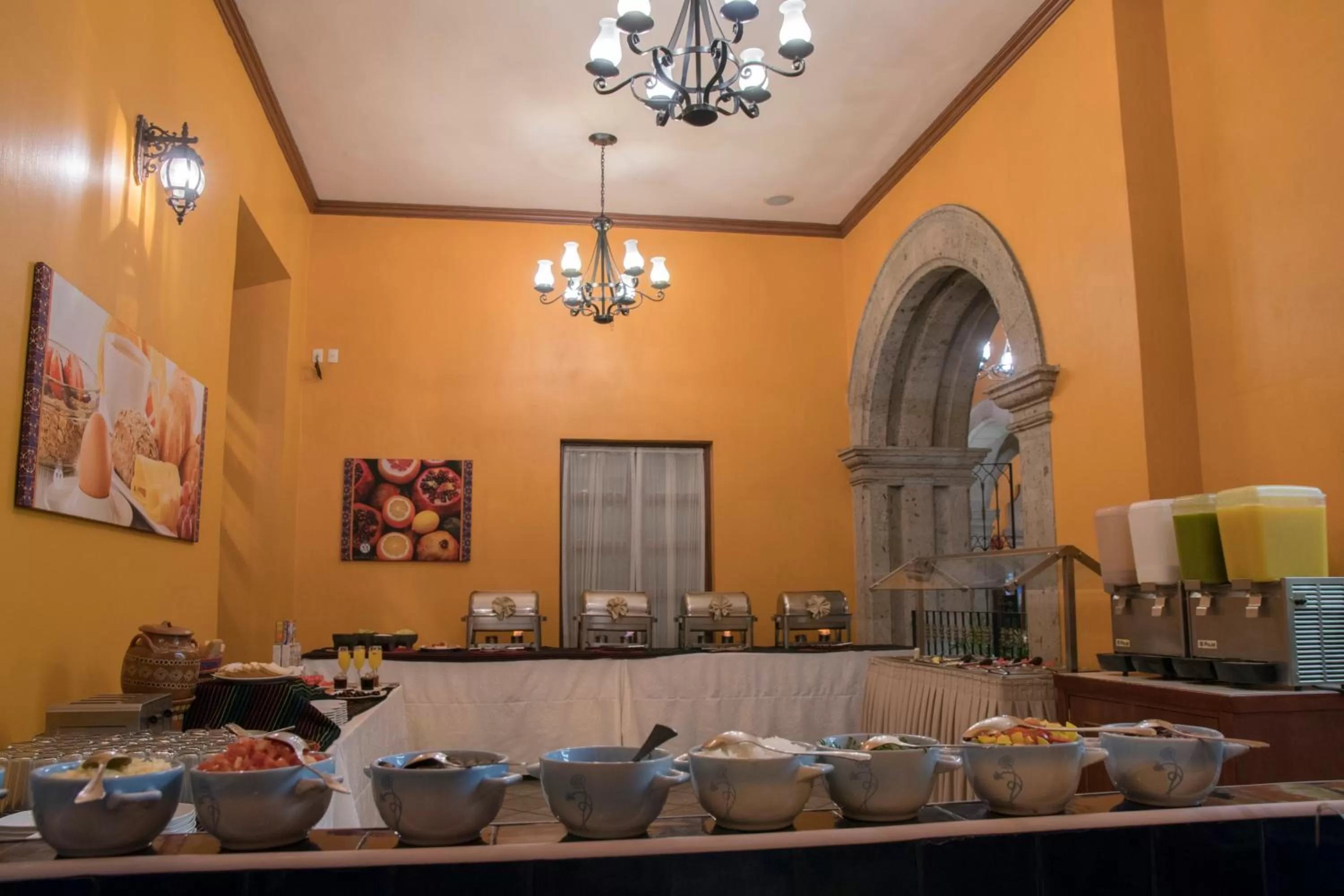 Dining area in Hotel Morales Historical & Colonial Downtown Core