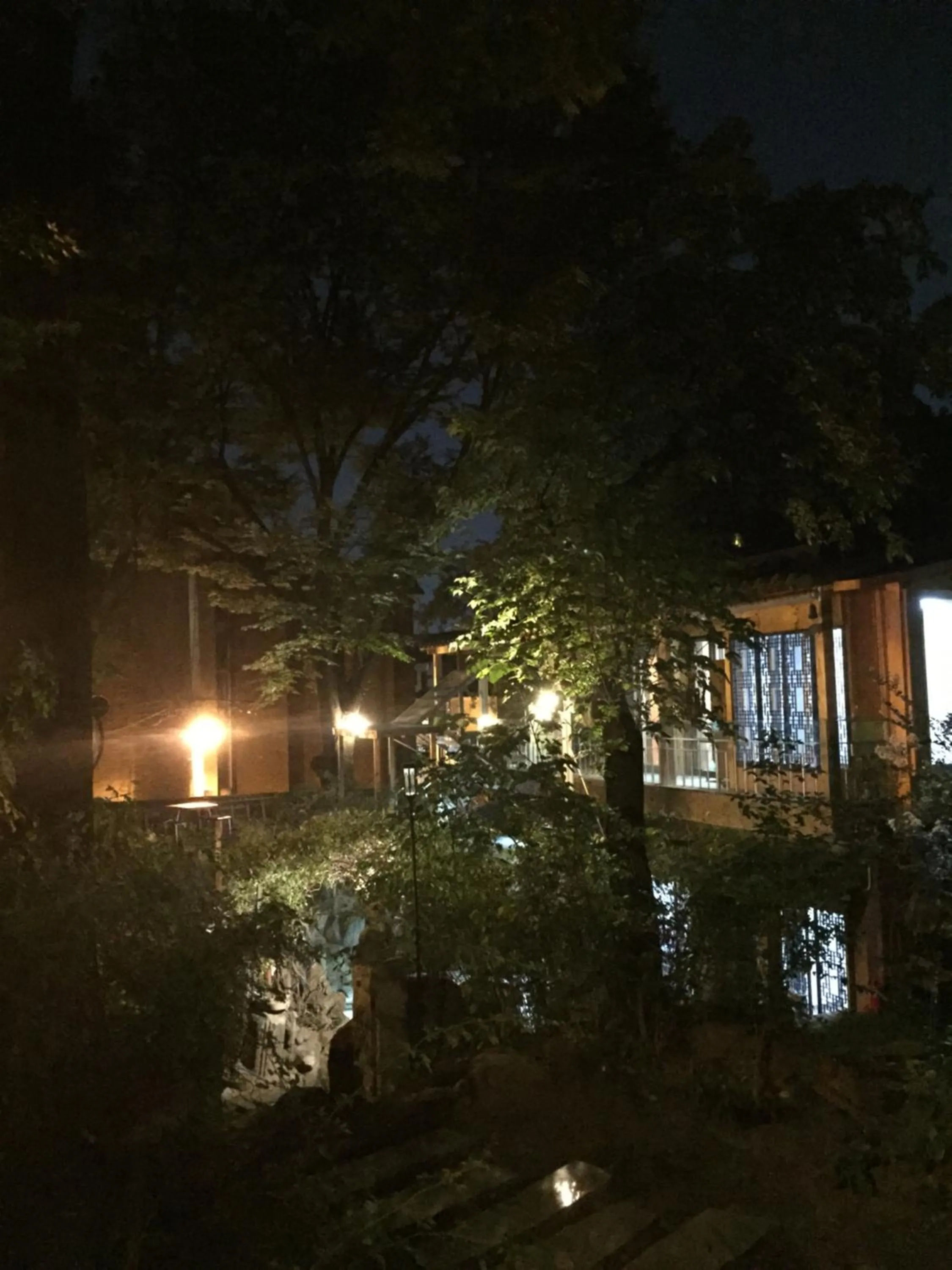 Garden in Jiwoljang Guesthouse