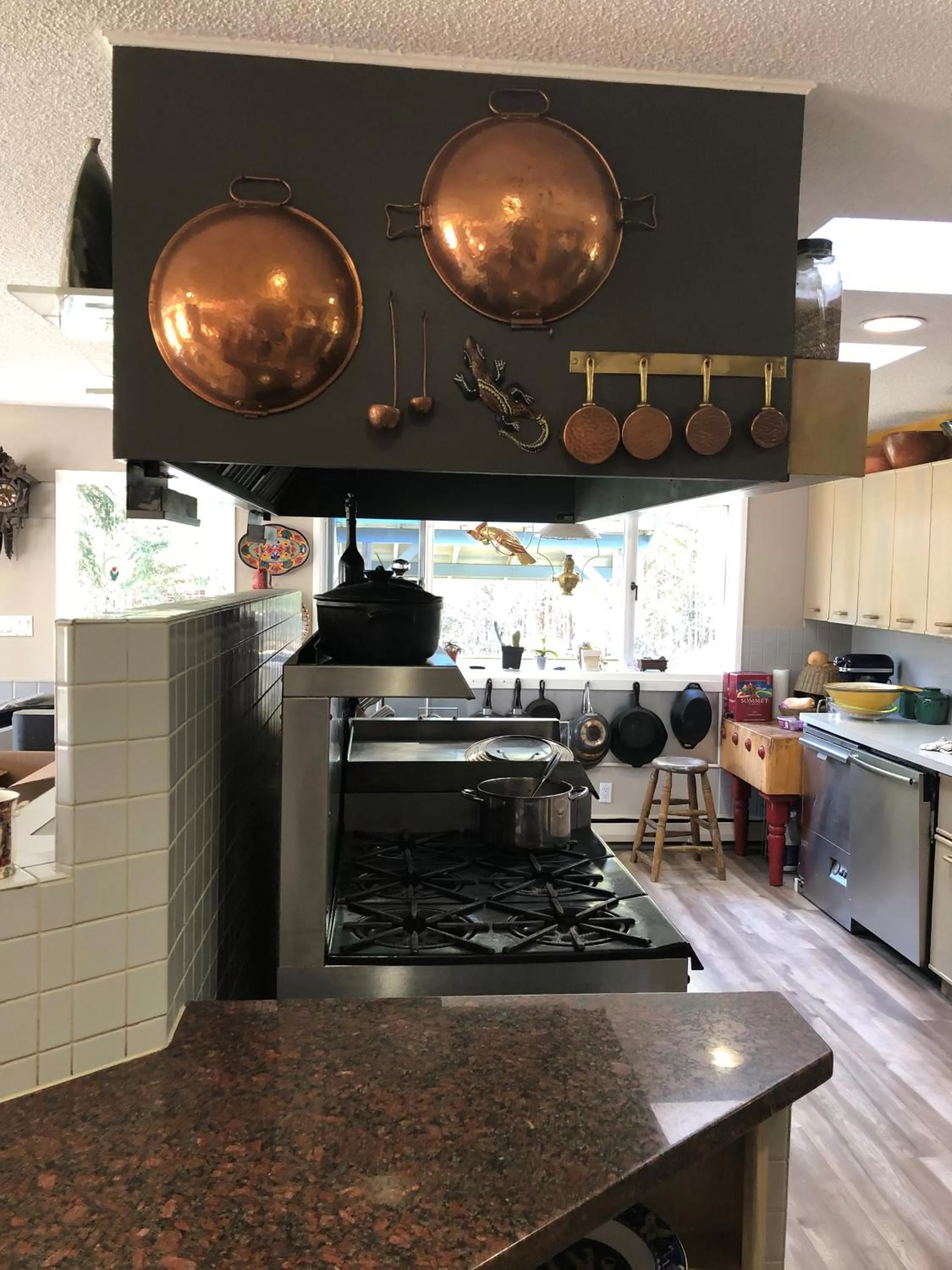 Communal kitchen, Restaurant/Places to Eat in Hidden Valley Bed and Breakfast