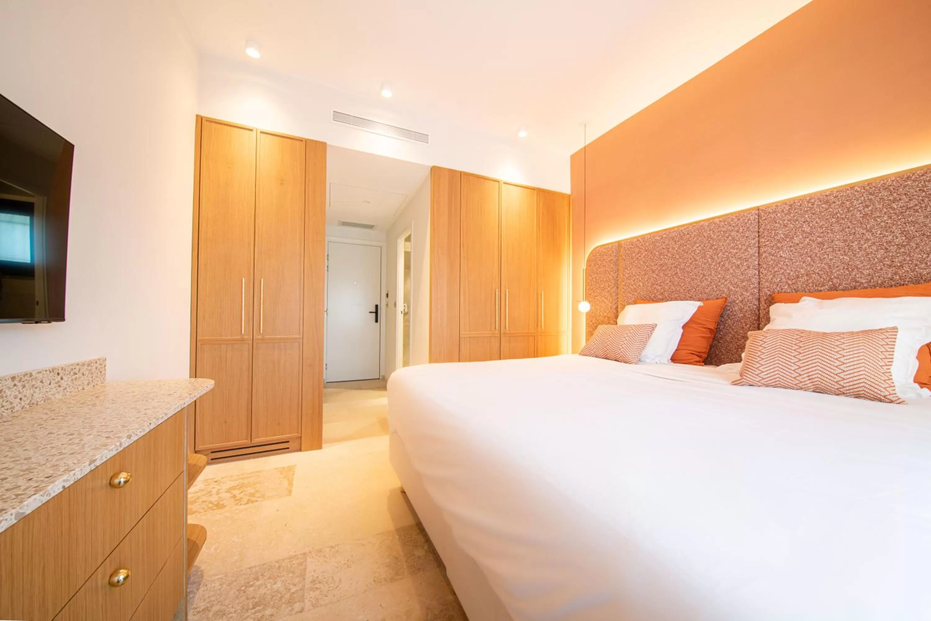 Bed in Hotel Brin d'Azur - Saint Tropez