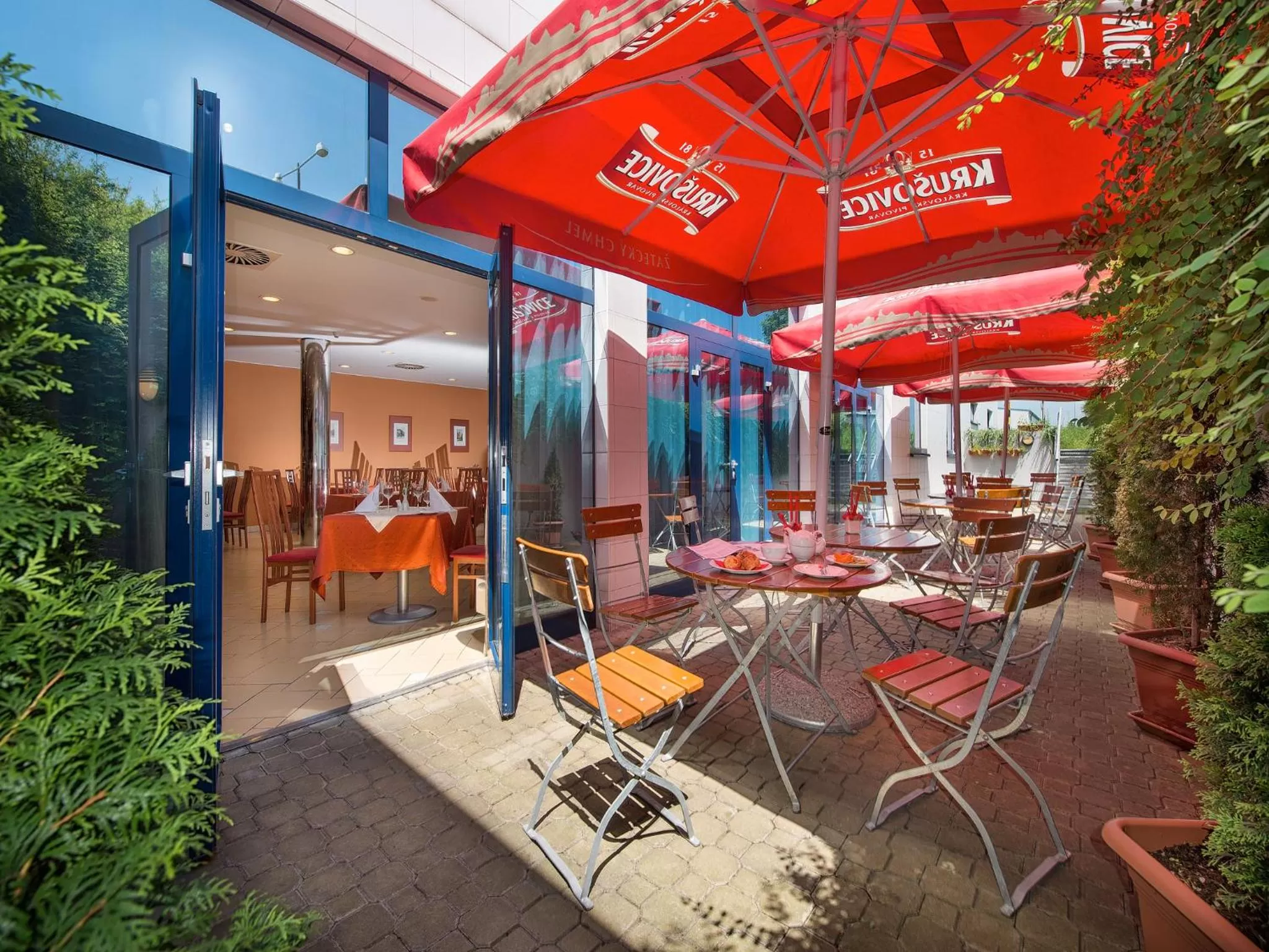 Restaurant/places to eat in Ramada Airport Hotel Prague