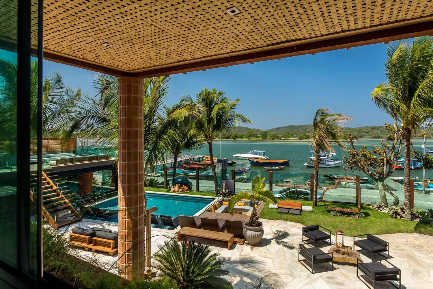 Swimming pool in Bravo Pousada Design