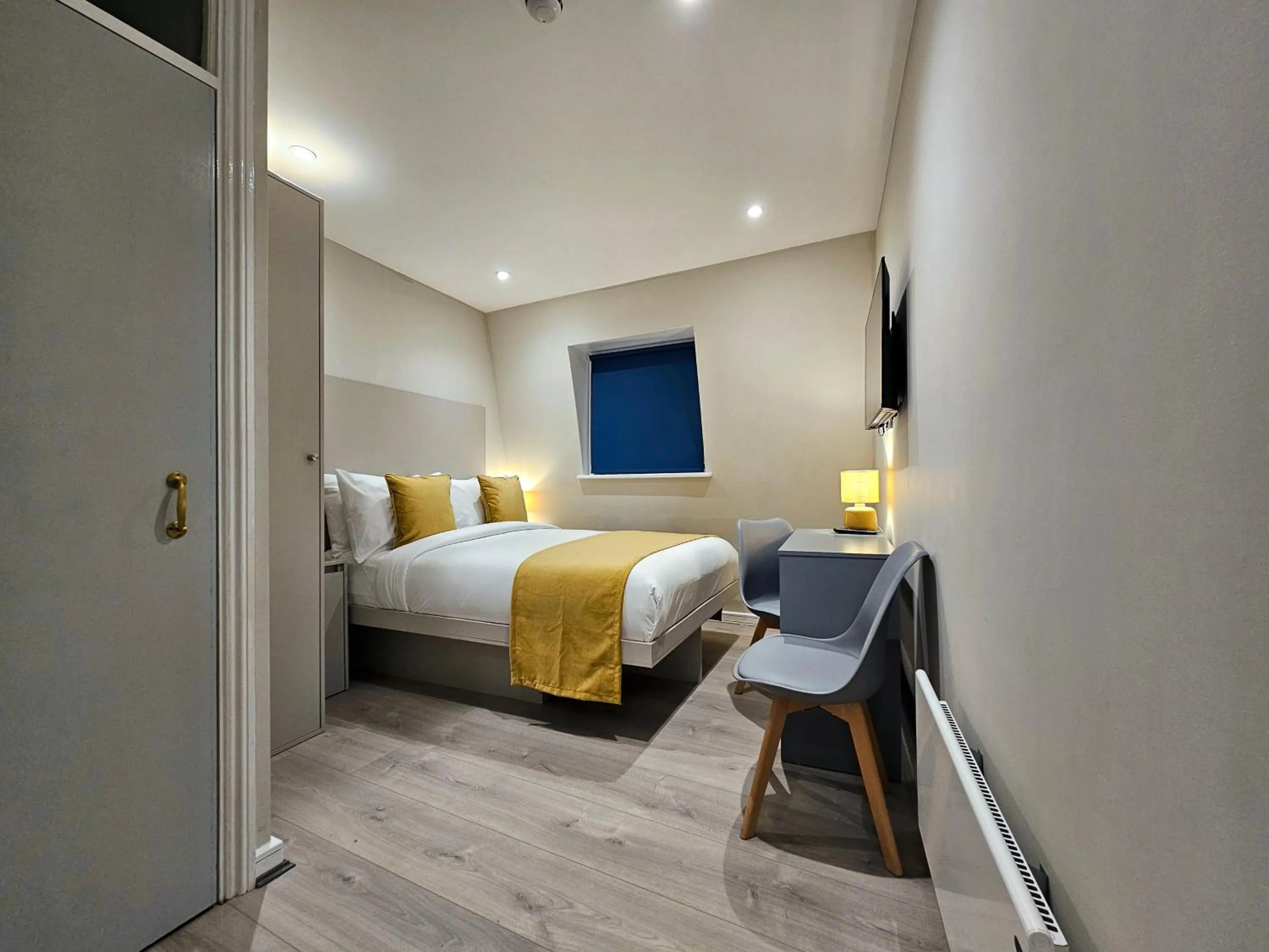 Double Room in West Brompton Studios