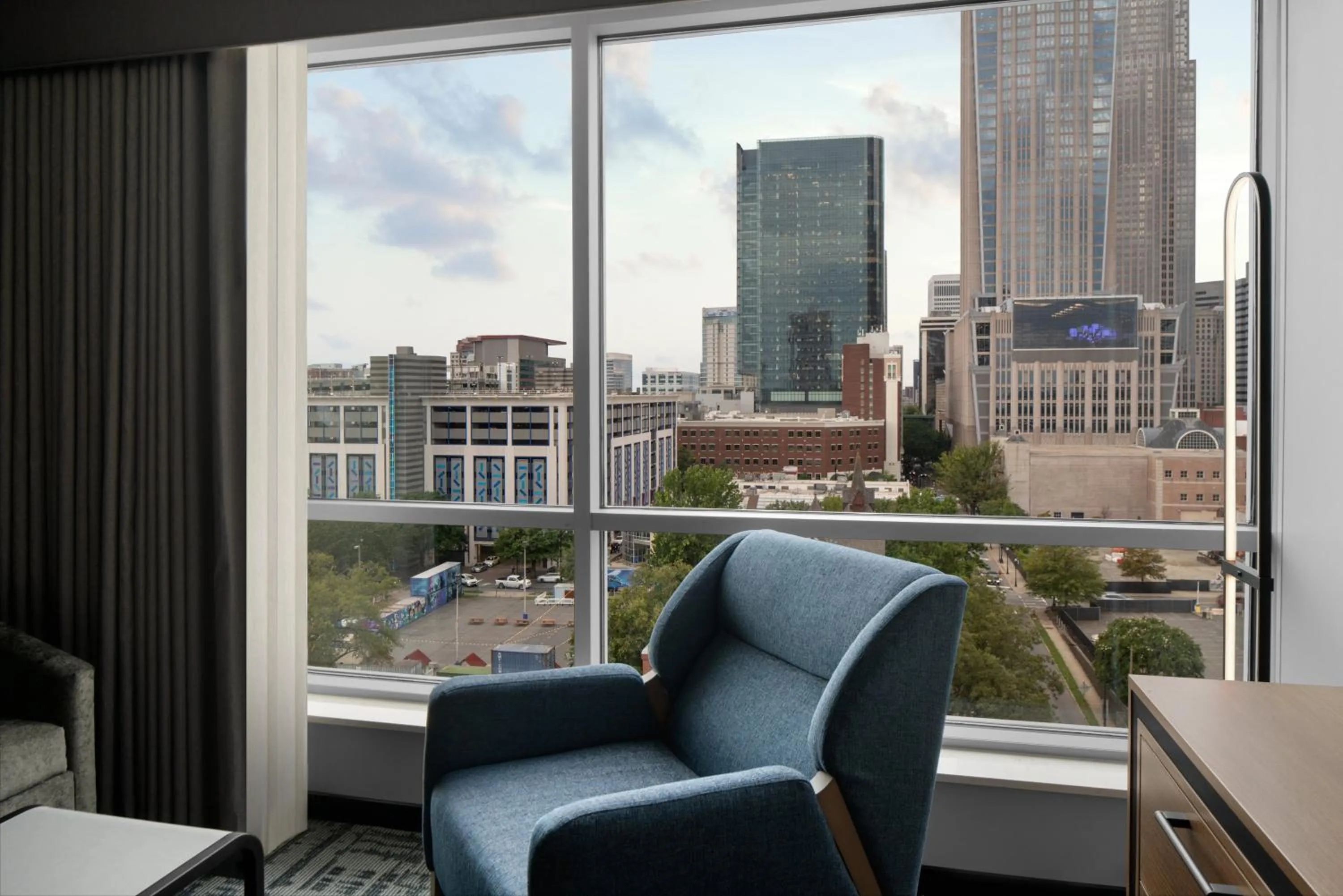 Seating area in Homewood Suites By Hilton Charlotte Uptown First Ward