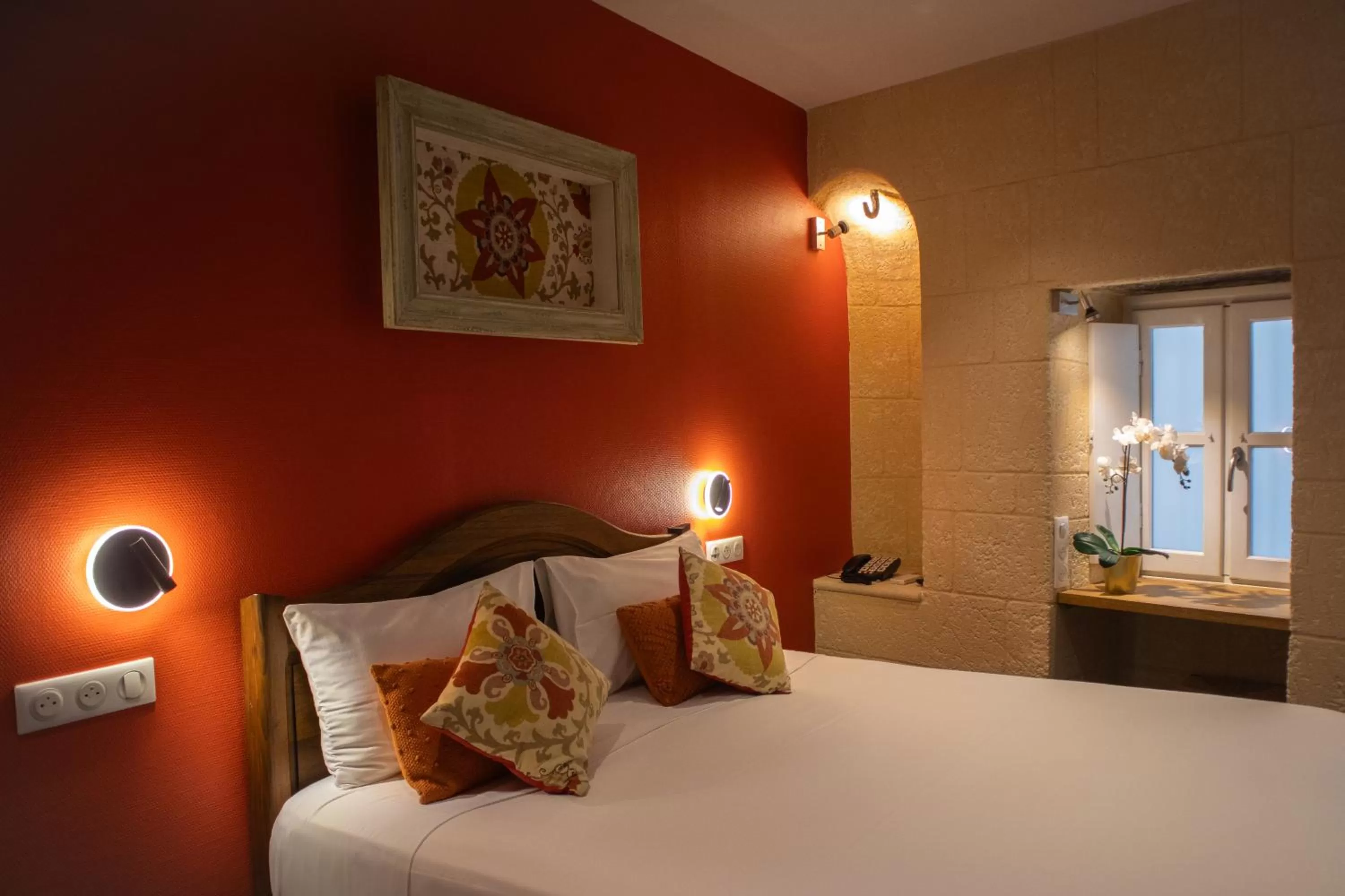 Bedroom, Bed in Garlande Hôtel Avignon Centre