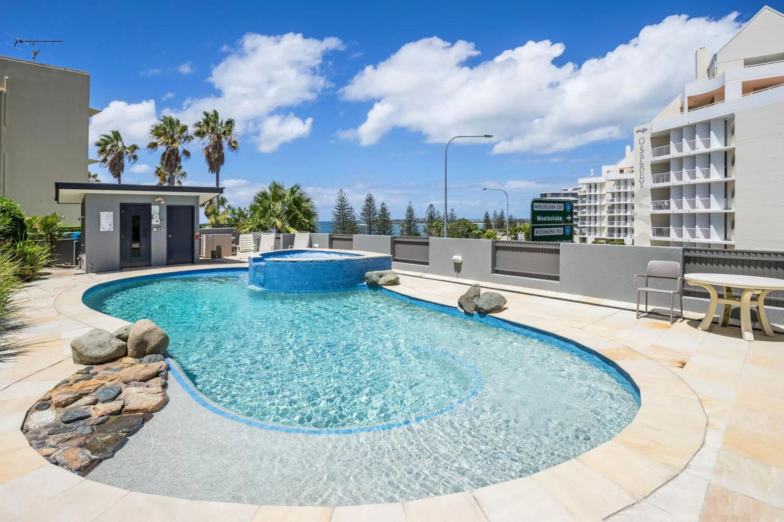 Swimming pool in Alexandra on the Pacific