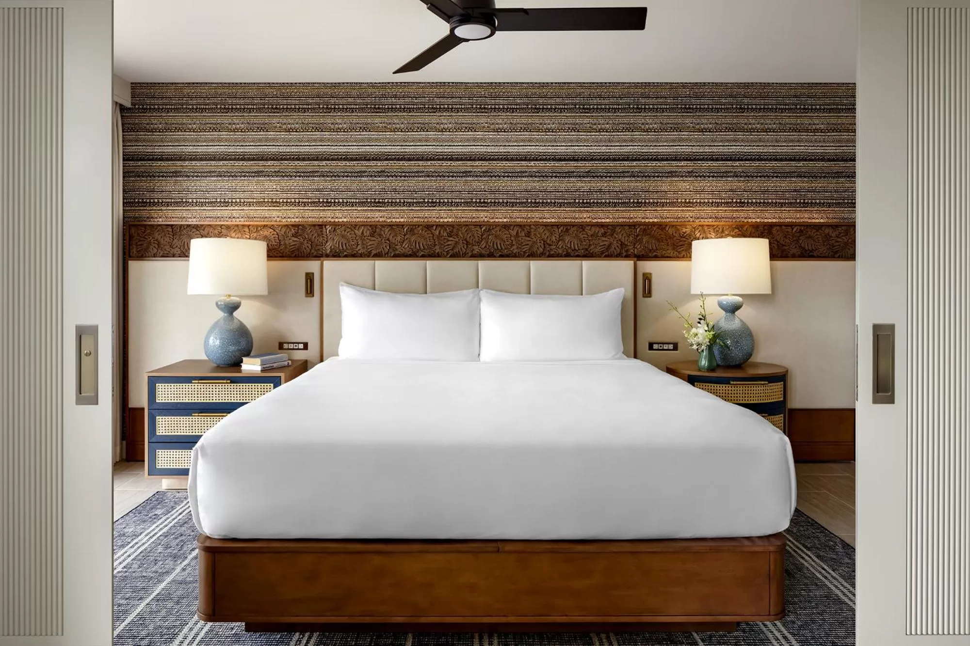 Bed in Fairmont Kea Lani, Maui