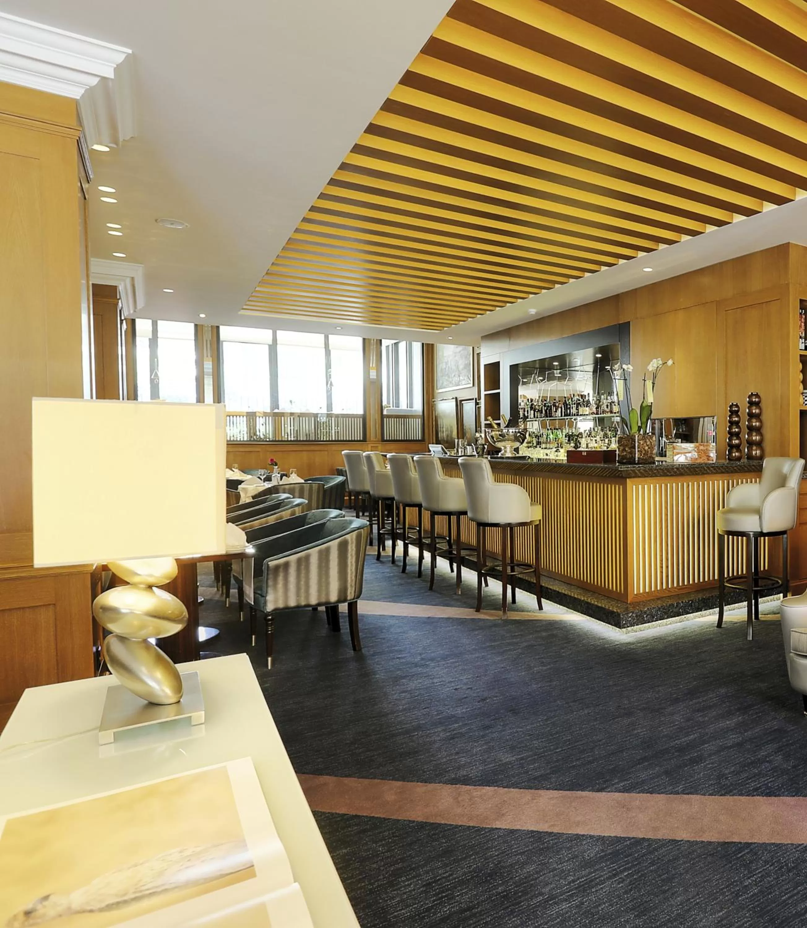 Lounge or bar in Sofitel Beirut Le Gabriel