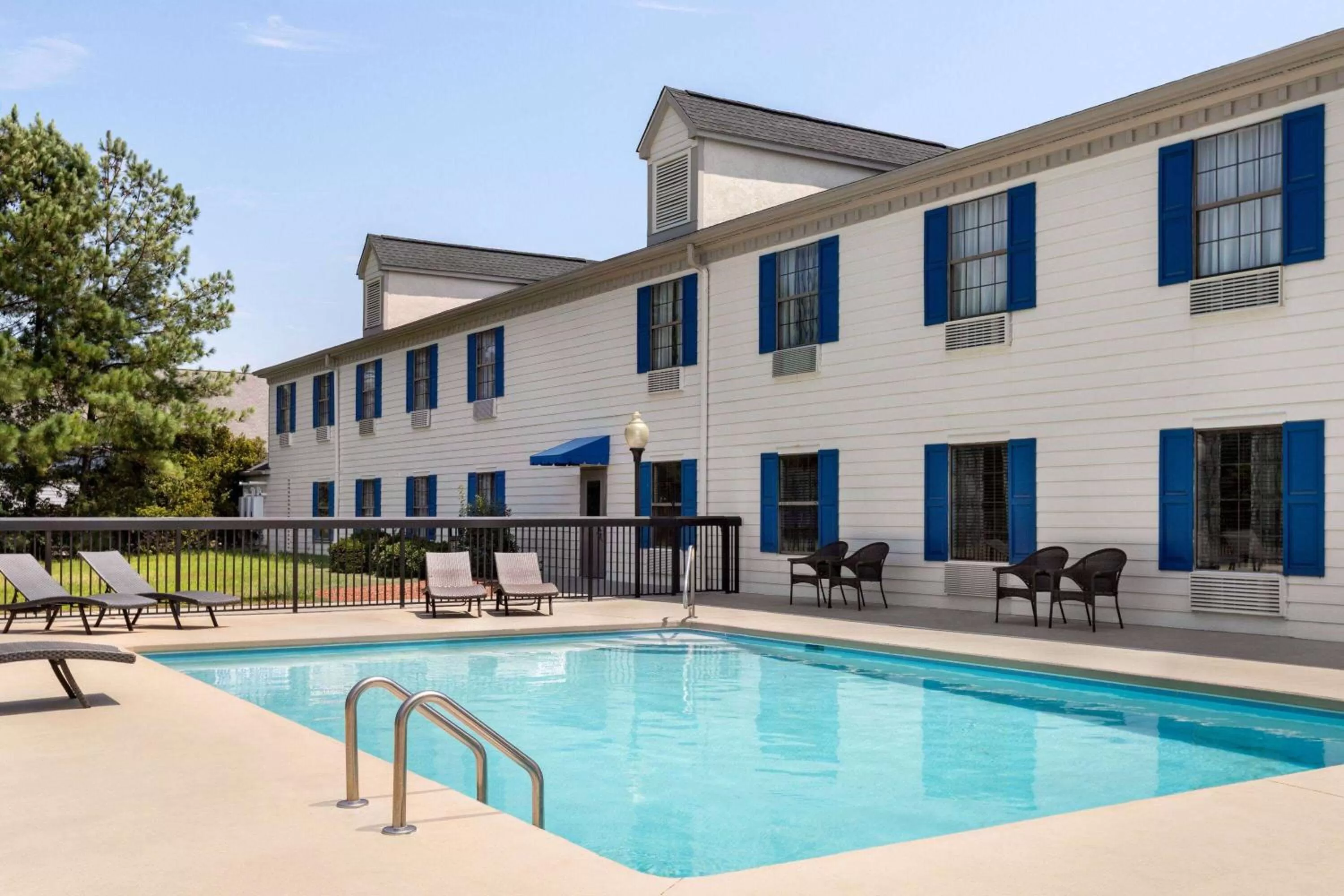 Swimming pool in Days Inn by Wyndham Shallotte