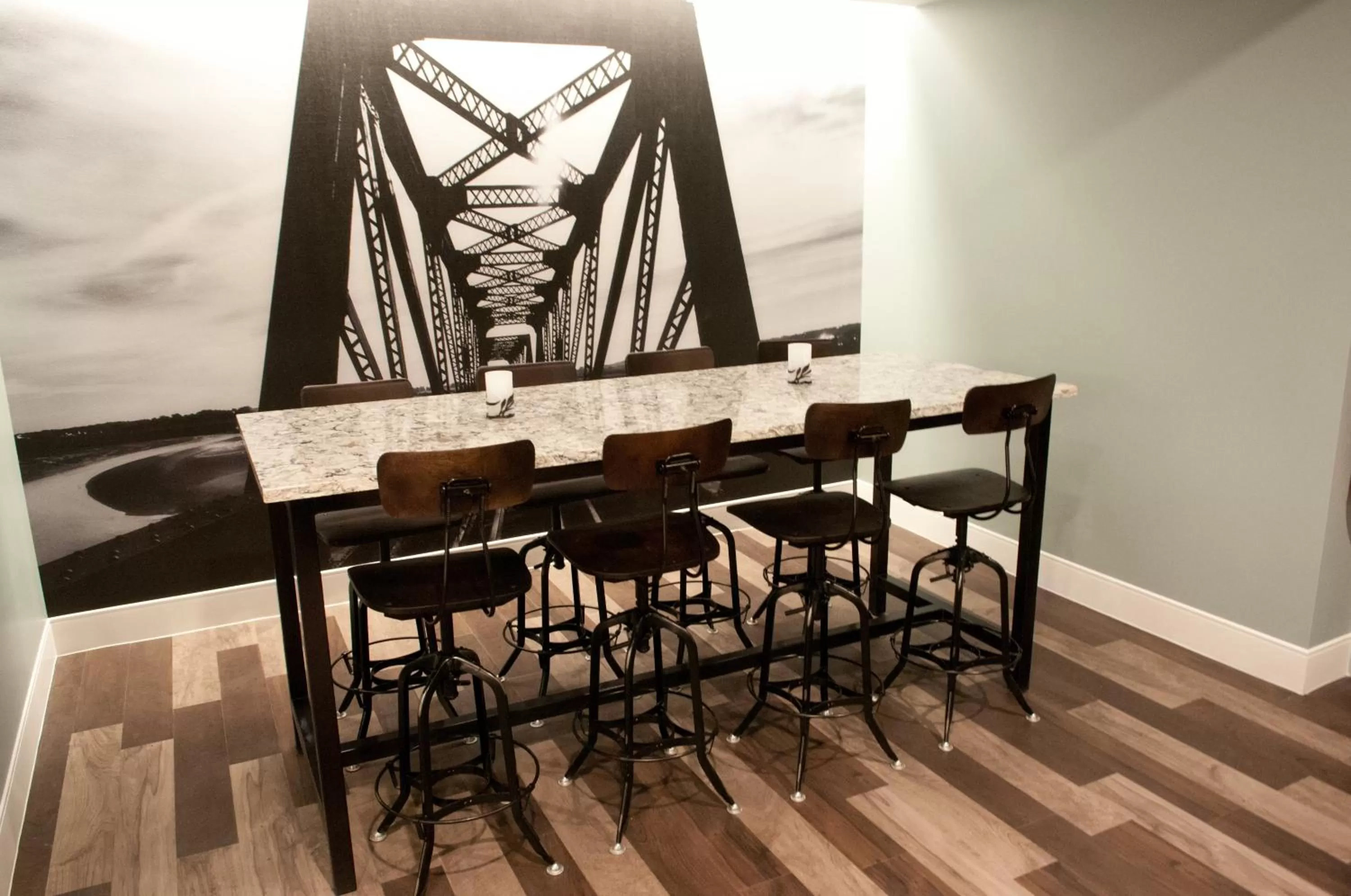 Restaurant/places to eat in Crowne Plaza Hotel and Suites Pittsburgh South by IHG