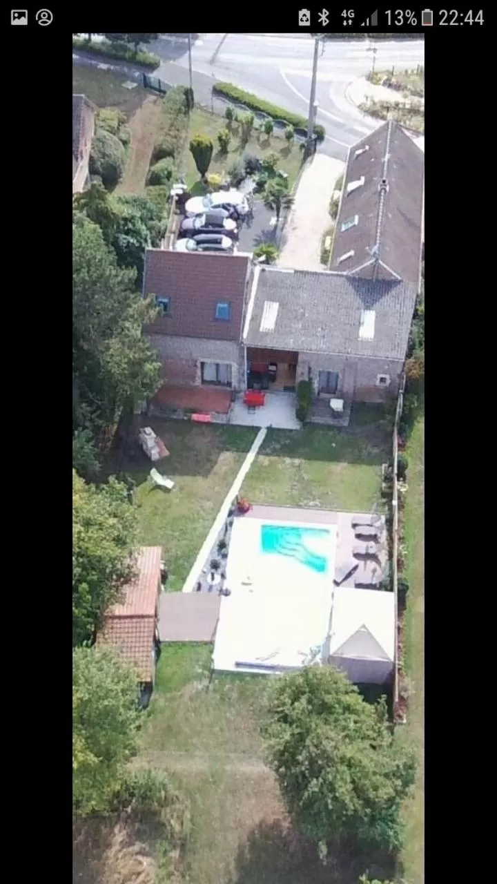 Property building in chambres d hotes ,hotel ,Secret d'une Nuit a vicq prės de onnaing,avec piscine