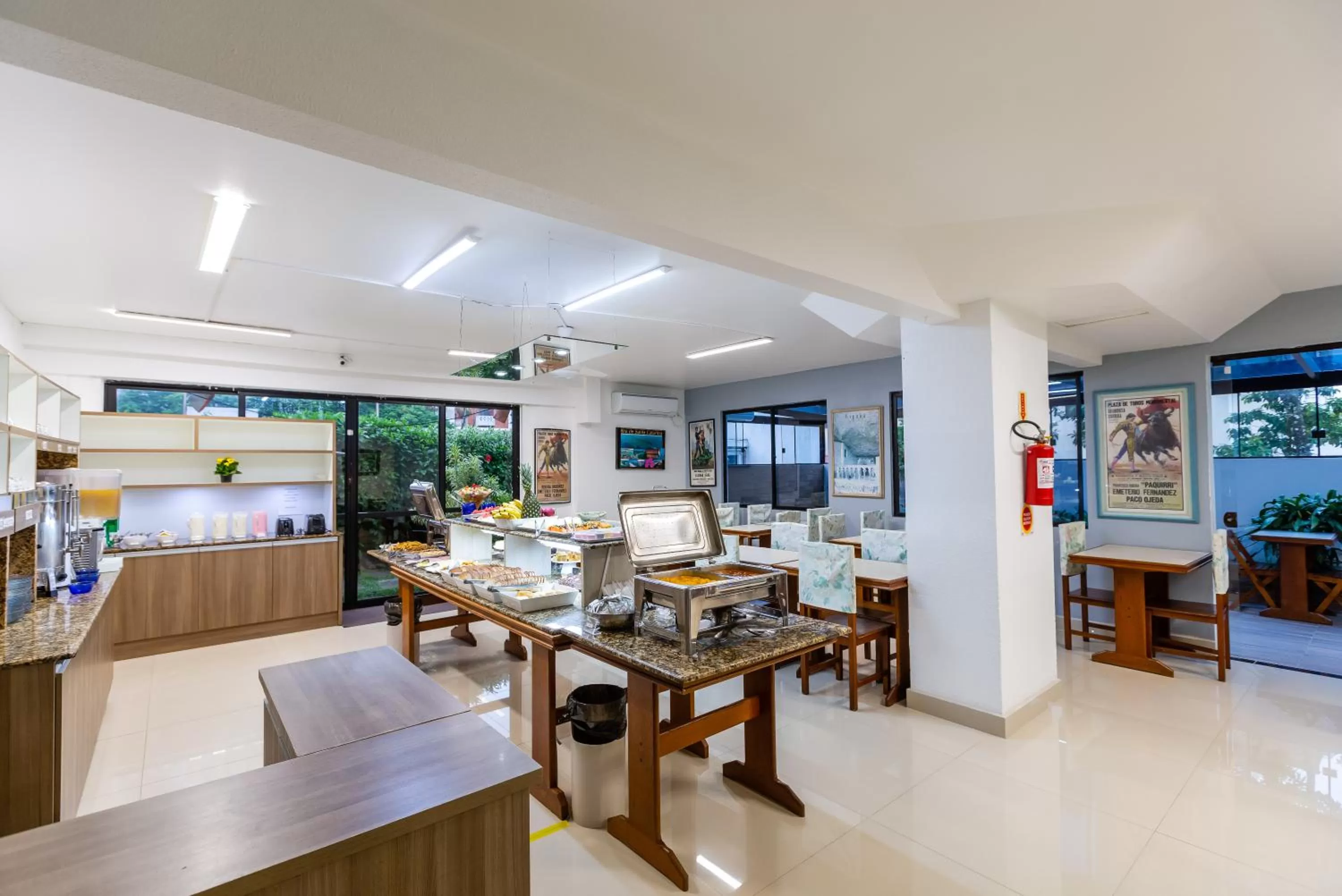 Breakfast in Hotel Vila Mar