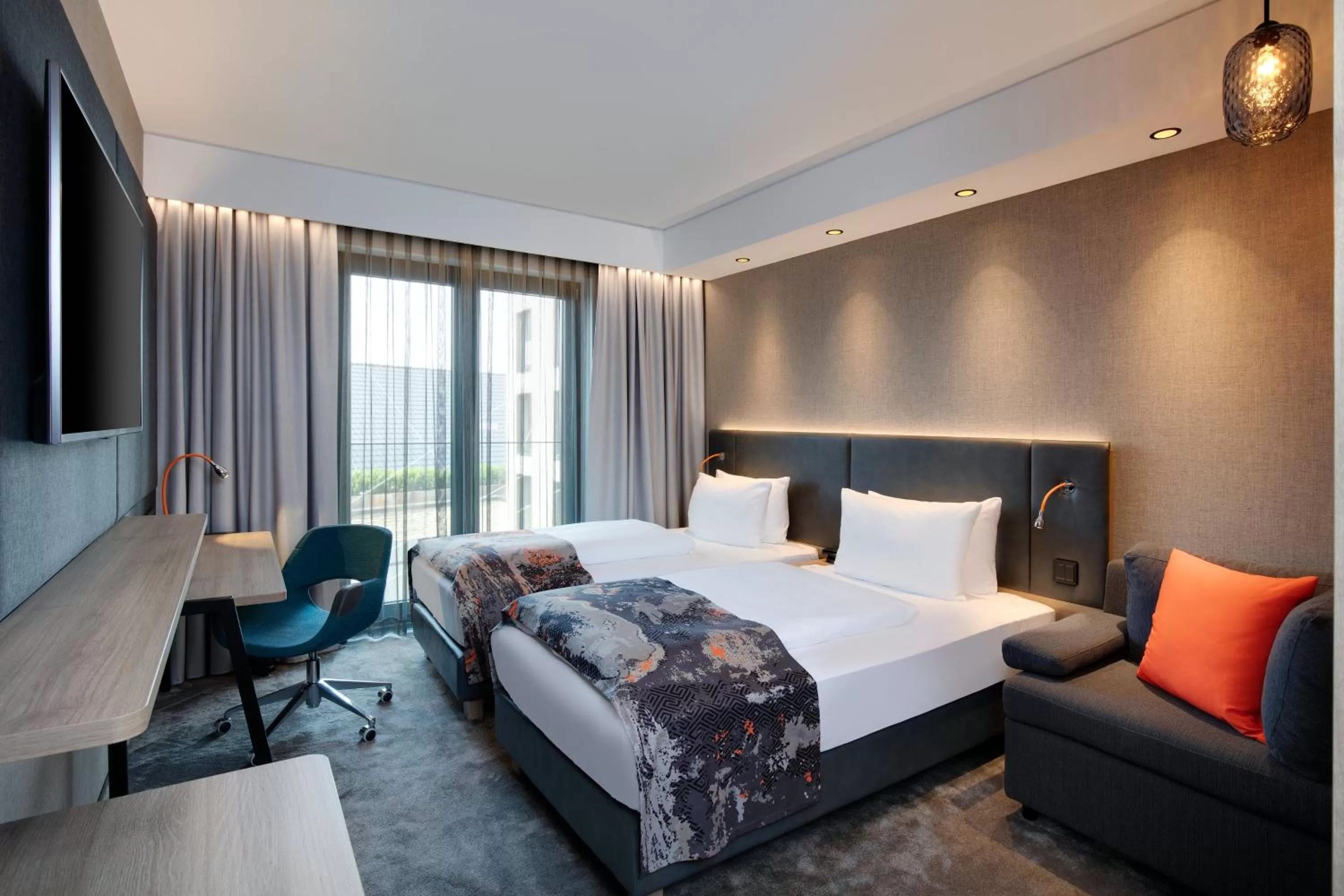 Photo of the whole room, Bed in Holiday Inn - Osnabrück by IHG