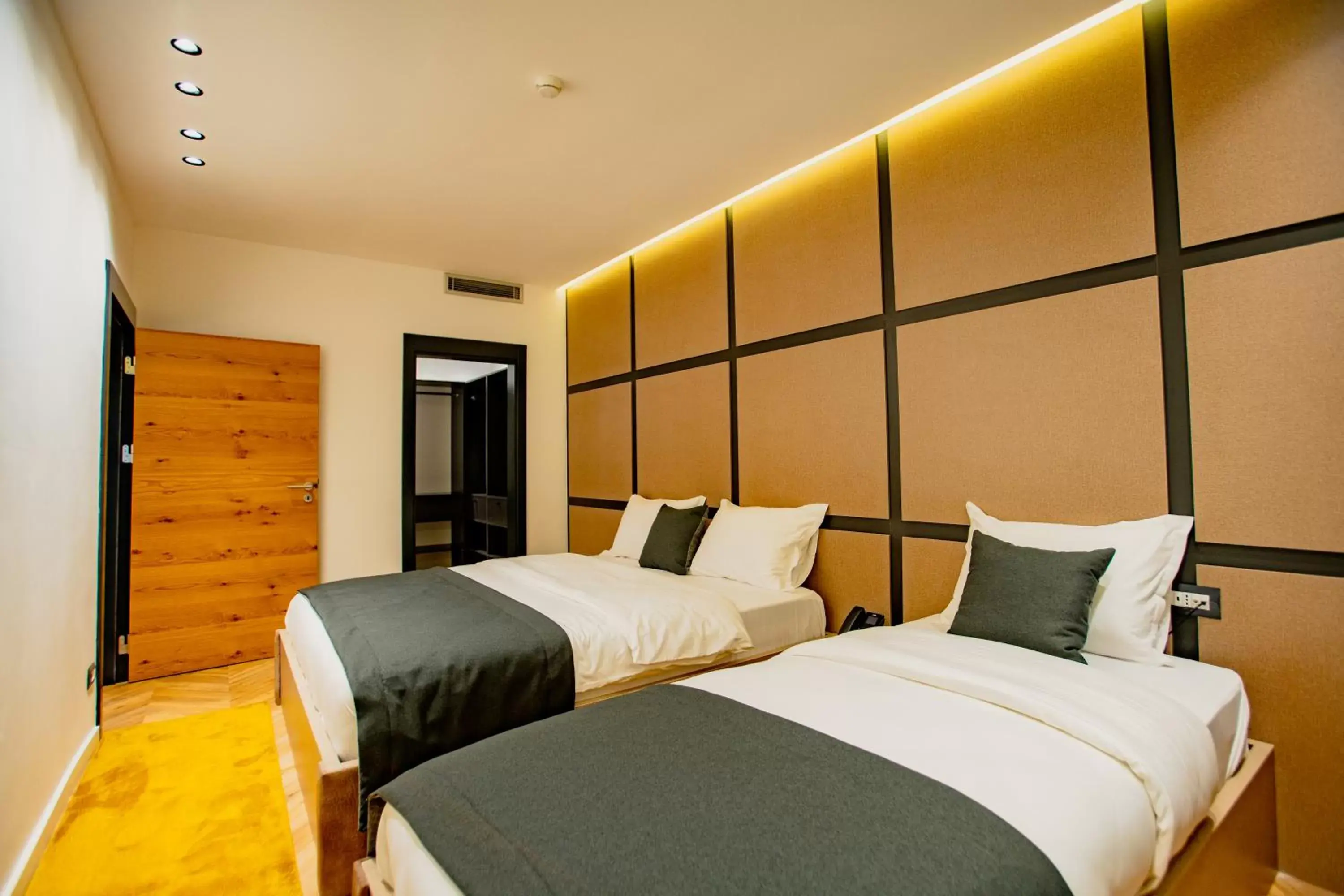 Deluxe Family Suite in Ador Hotel Deluxe Family Suite in Ador Hotel