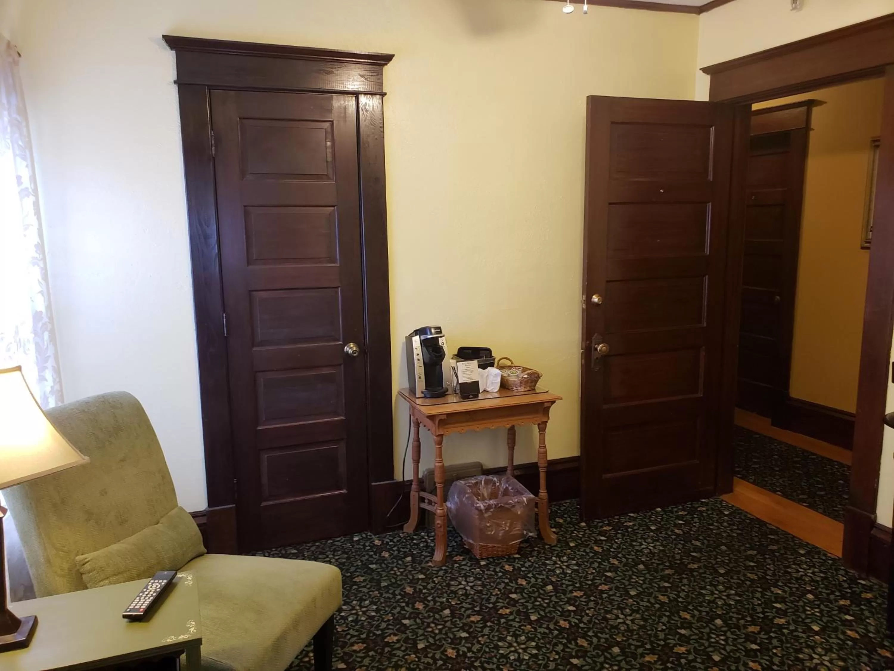 Seating Area in Greenbriar Inn