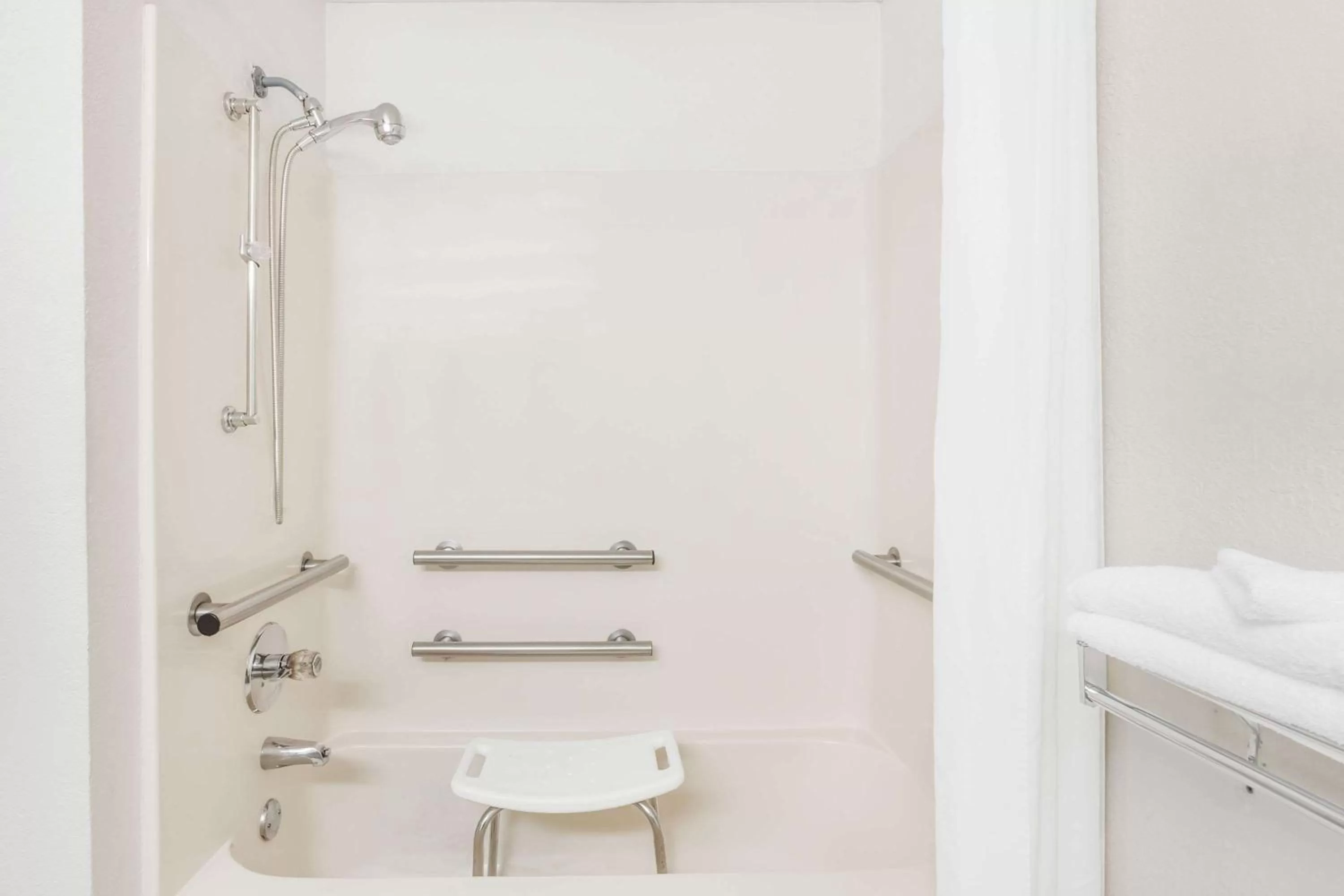 Shower in Super 8 by Wyndham Conway