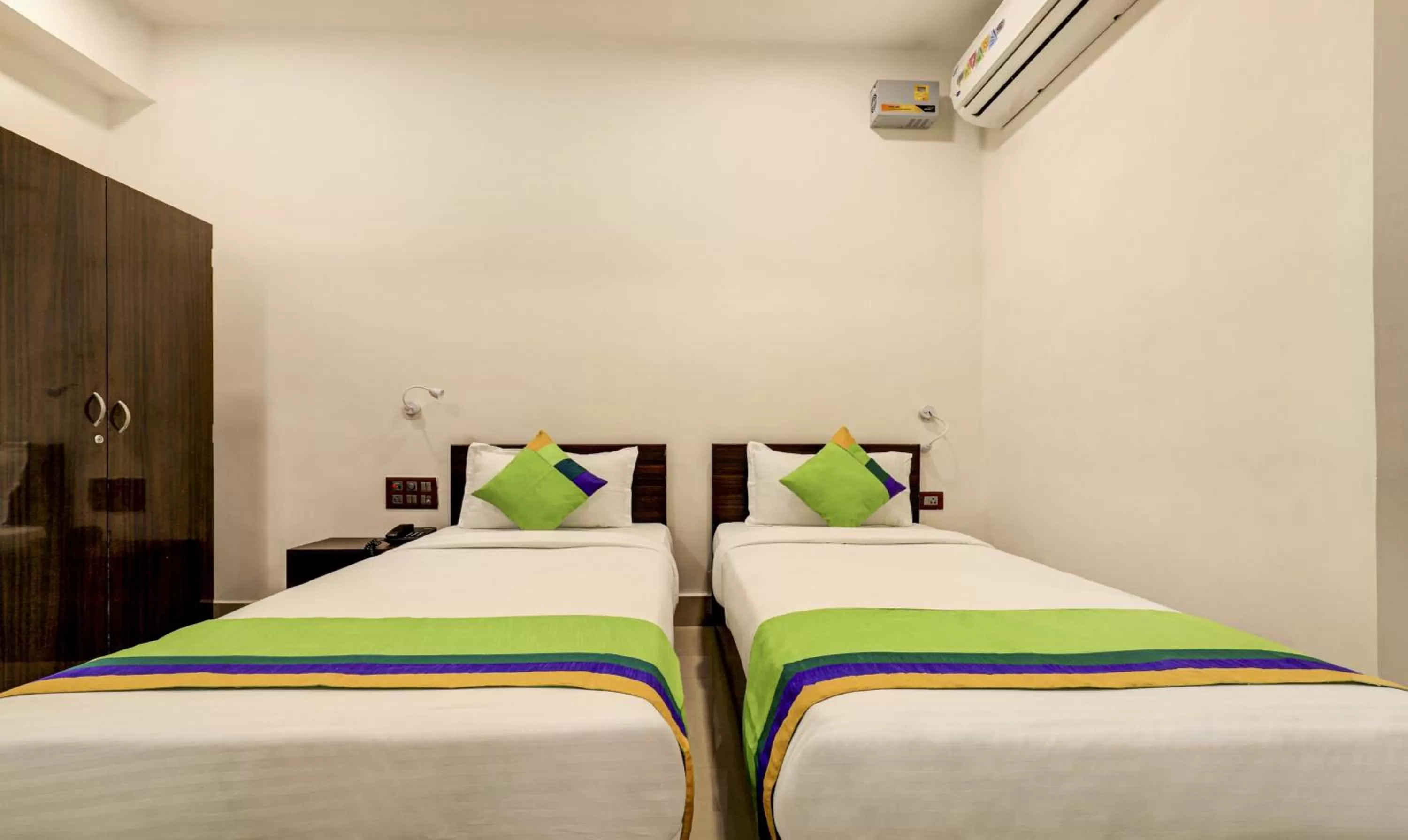 Bedroom, Bed in Treebo Arna Residency