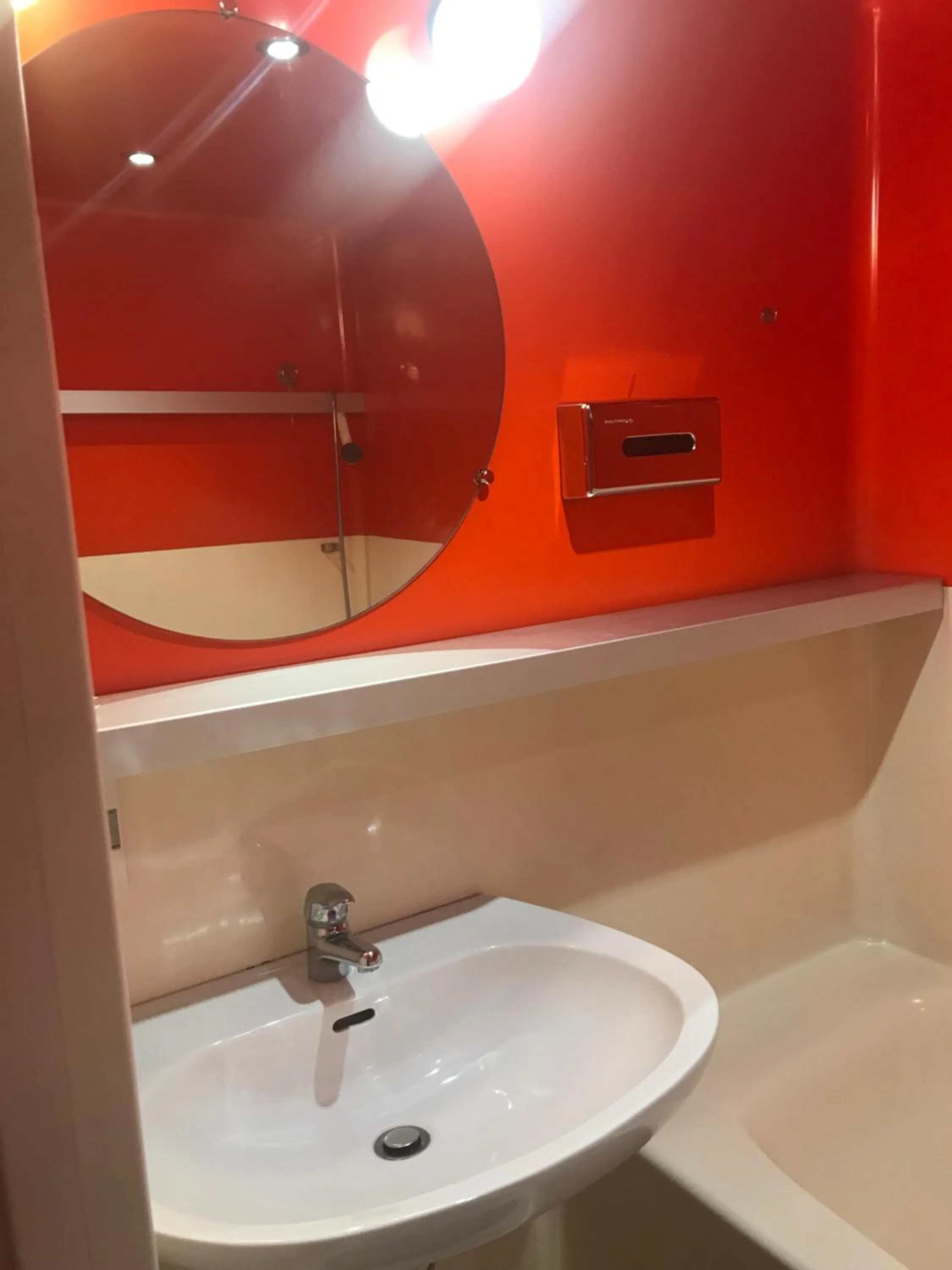 Hotel Couleurs Sud Centre-ville Gare Charleville-Mézières