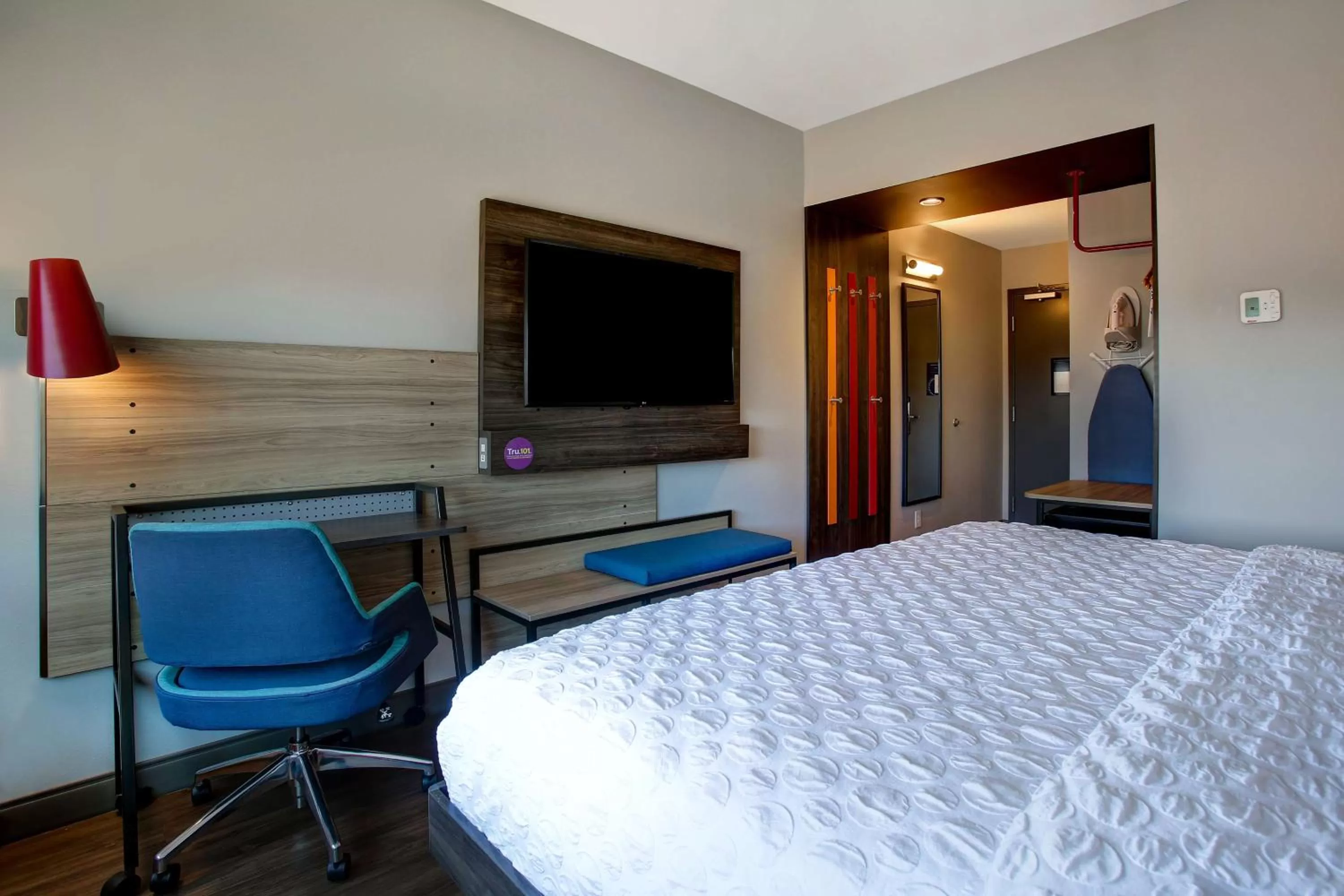 Bed in Tru By Hilton Alcoa Knoxville Airport, Tn