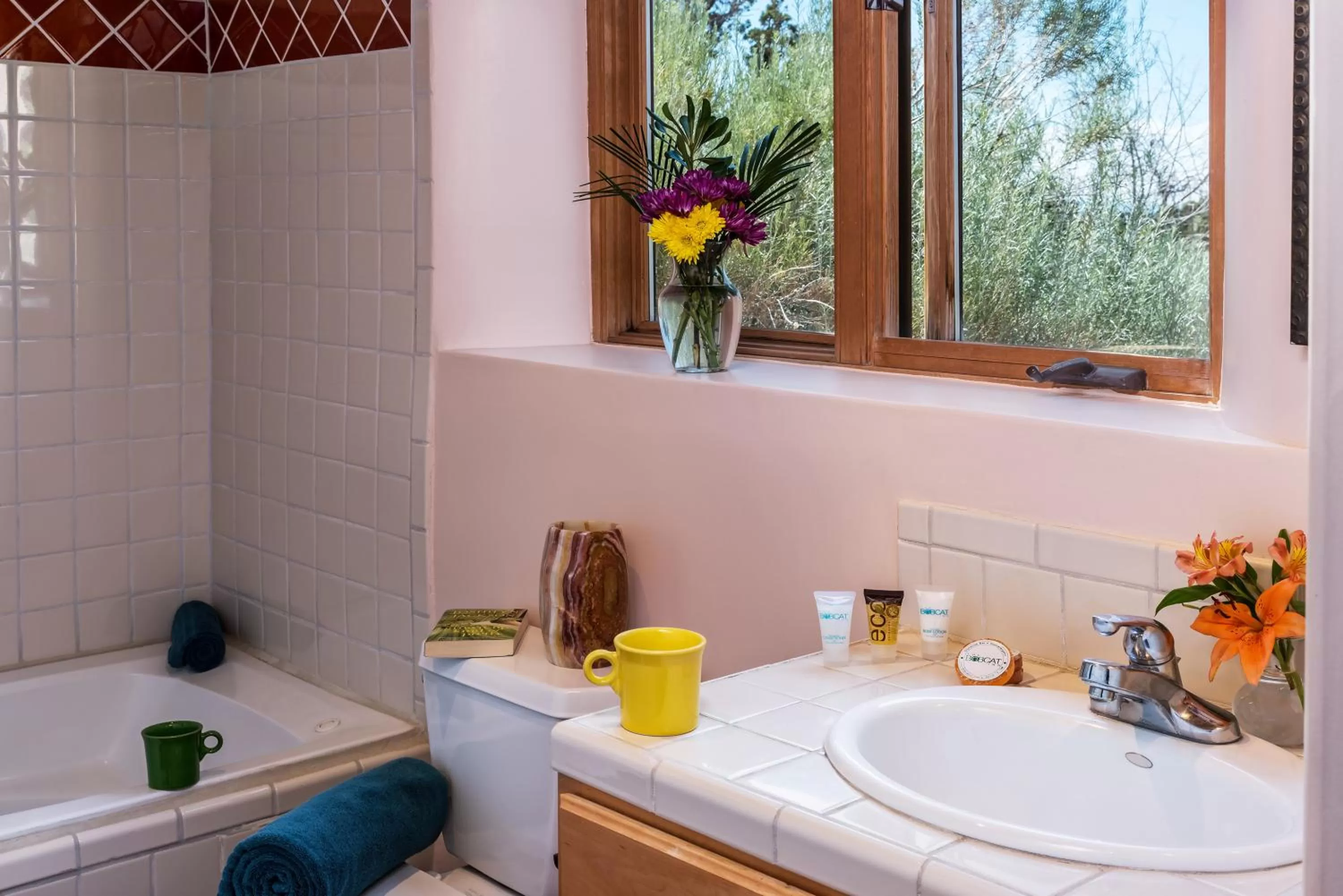 Bathroom in Bobcat Inn