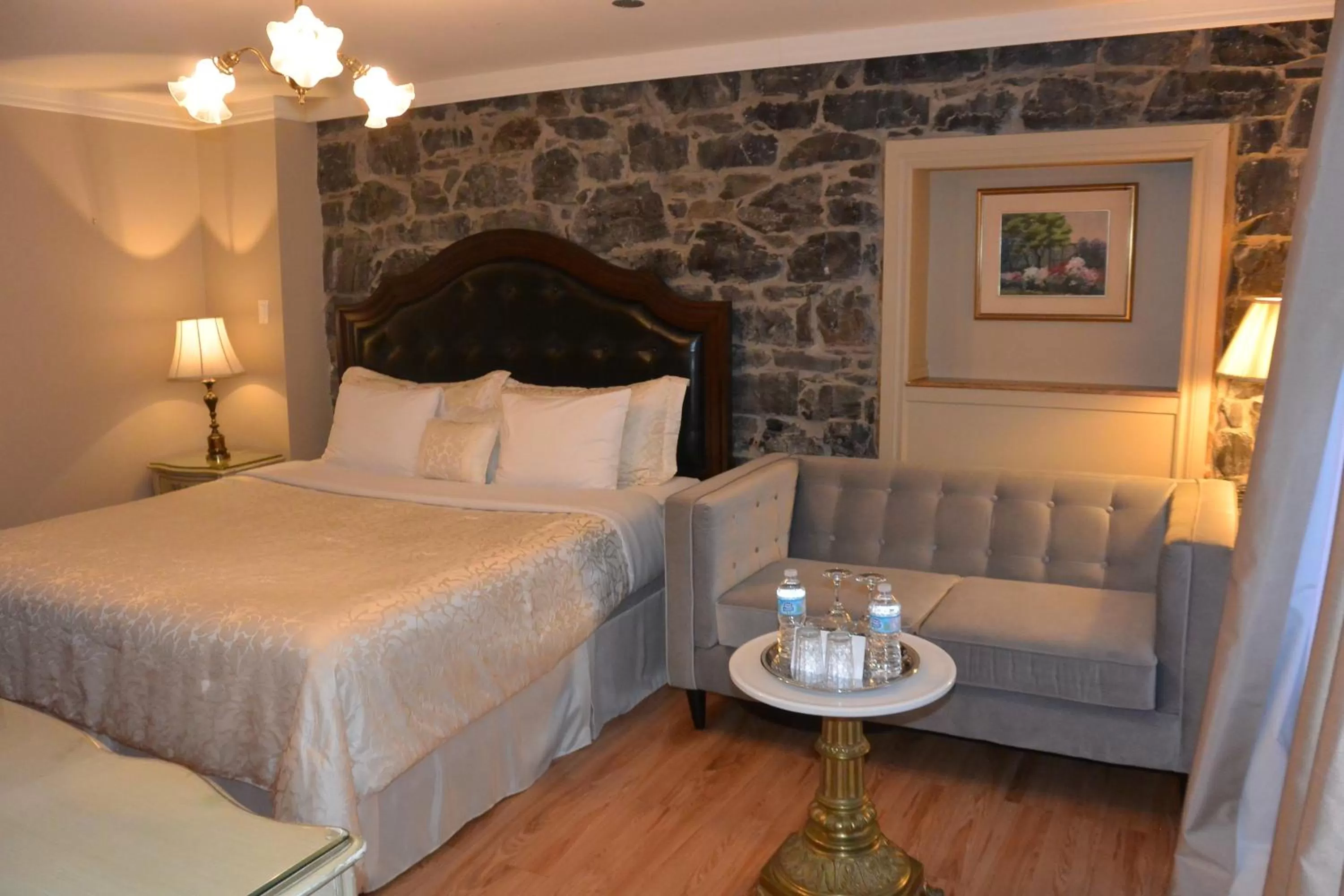 Bedroom, Bed in Manoir Sainte Genevieve